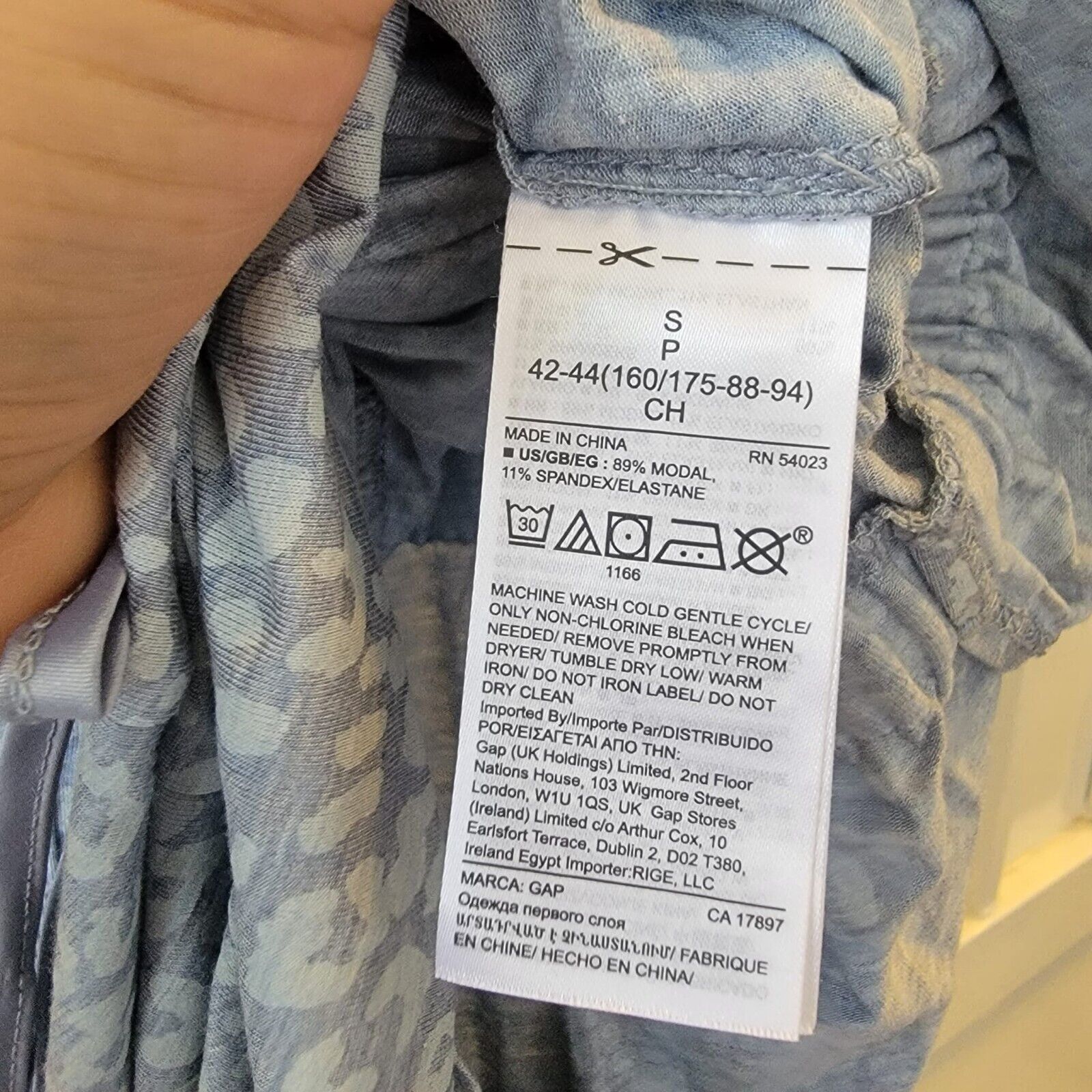 Gap ⭐GAP S Truesleep TENCEL Modal Tulip Romper Blue Leopard rela Size S / US 4 / IT 40 - 9 Thumbnail