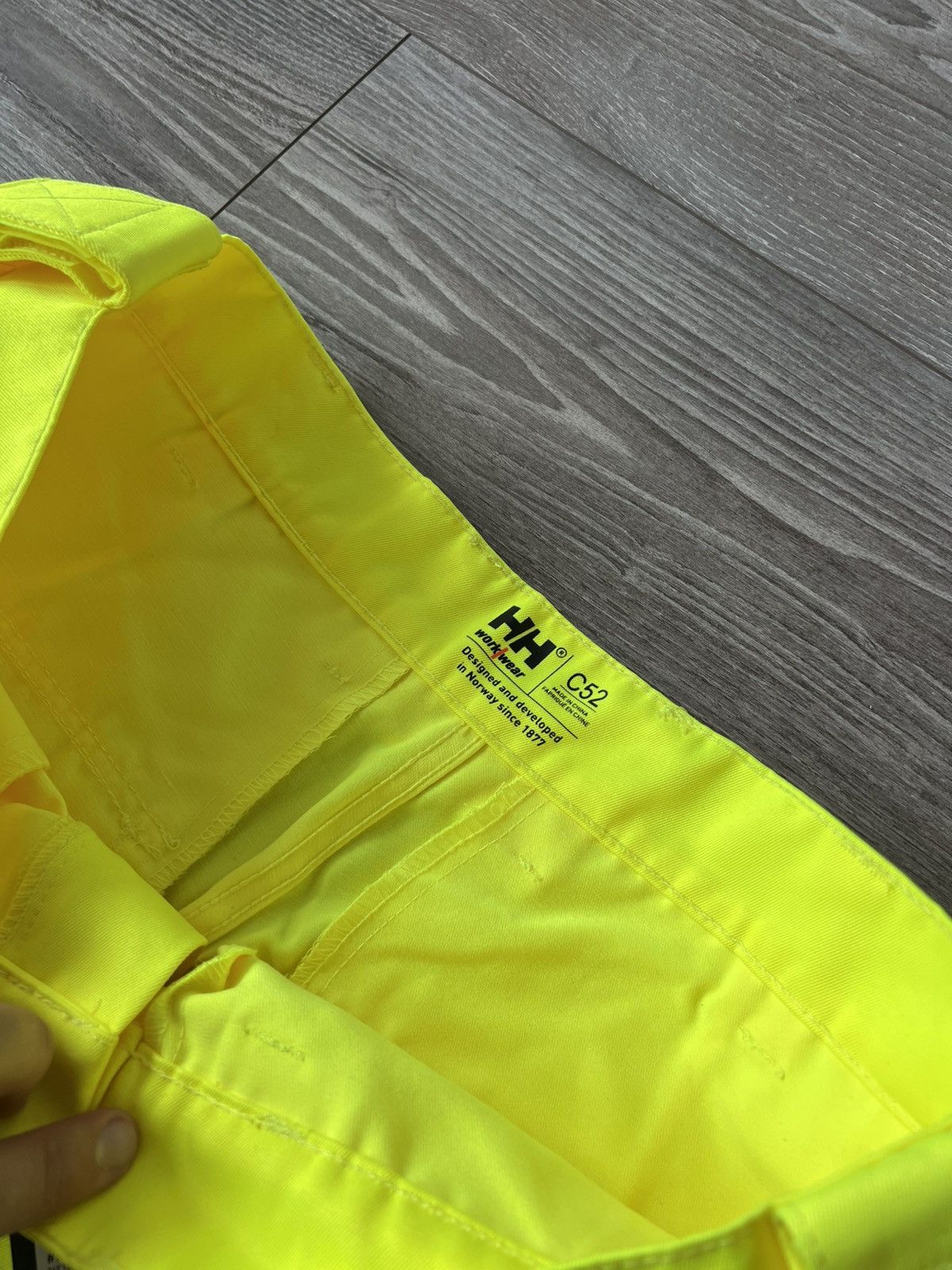 Helly Hansen New Helly Hansen Work Wear Reflective Multipocket Shorts Size US 38 / EU 54 - 15 Thumbnail