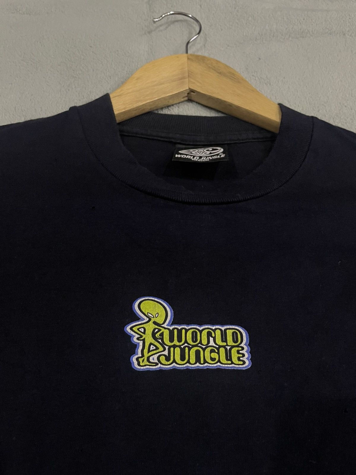 Vintage Vintage World Jungle Og Streetwear Skate Tee Size US M / EU 48-50 / 2 - 3 Thumbnail