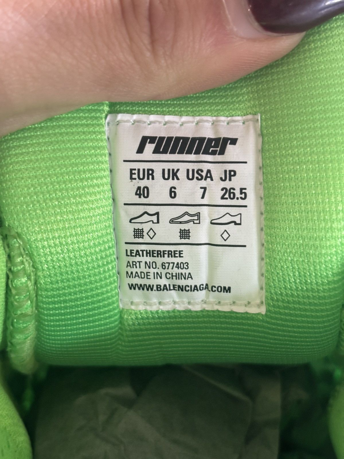 Balenciaga BALENCIAGA RUNNER SNEAKER ‘FLUO GREEN’ SIZE 40 Size US 7 / EU 40 - 7 Thumbnail