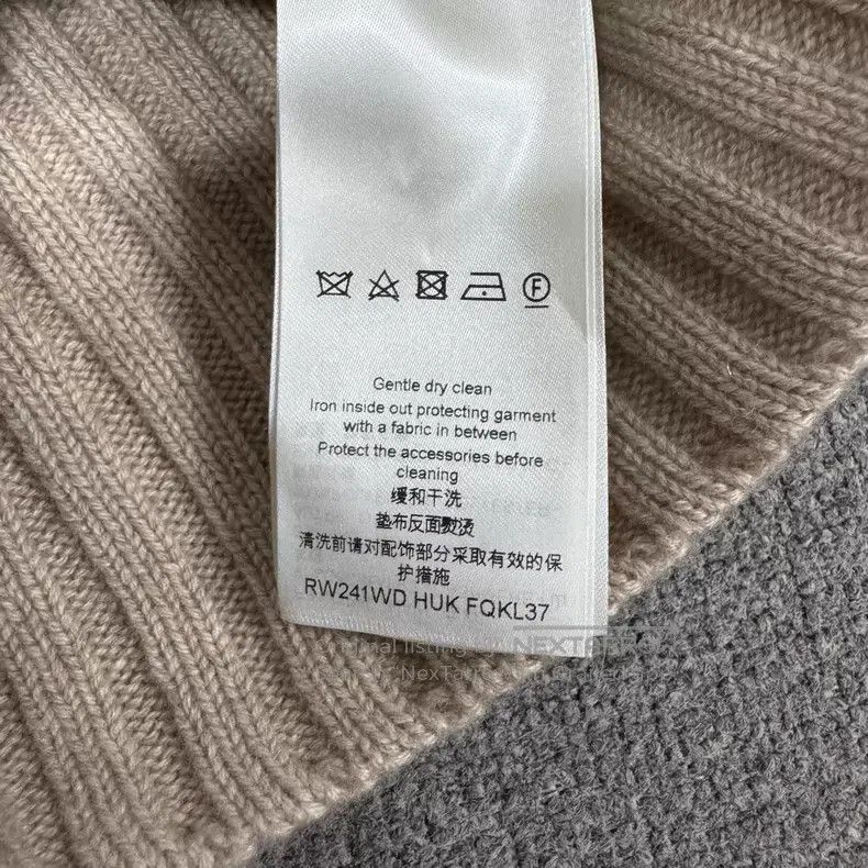 Louis Vuitton Louis Vuitton Cuff leather turtleneck sweater Size XS / US 0-2 / IT 36-38 - 6 Thumbnail