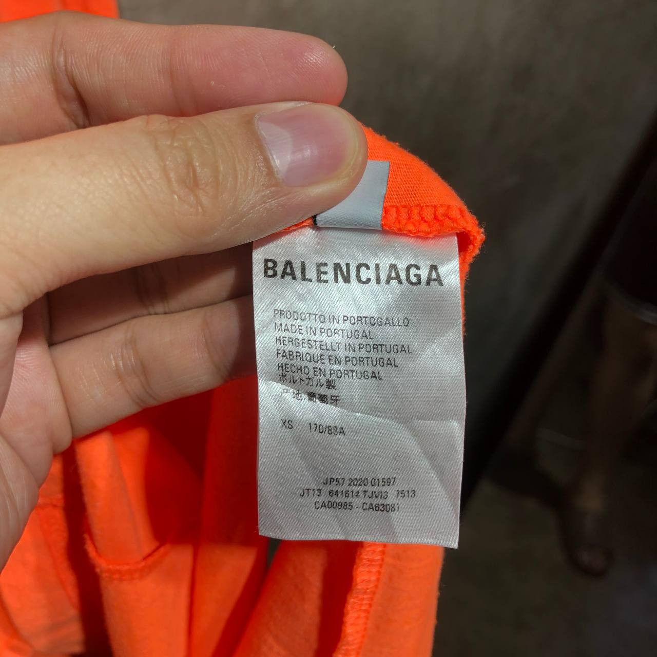 Balenciaga Balenciaga Multi-Language Tee Size US XL / EU 56 / 4 - 7 Thumbnail