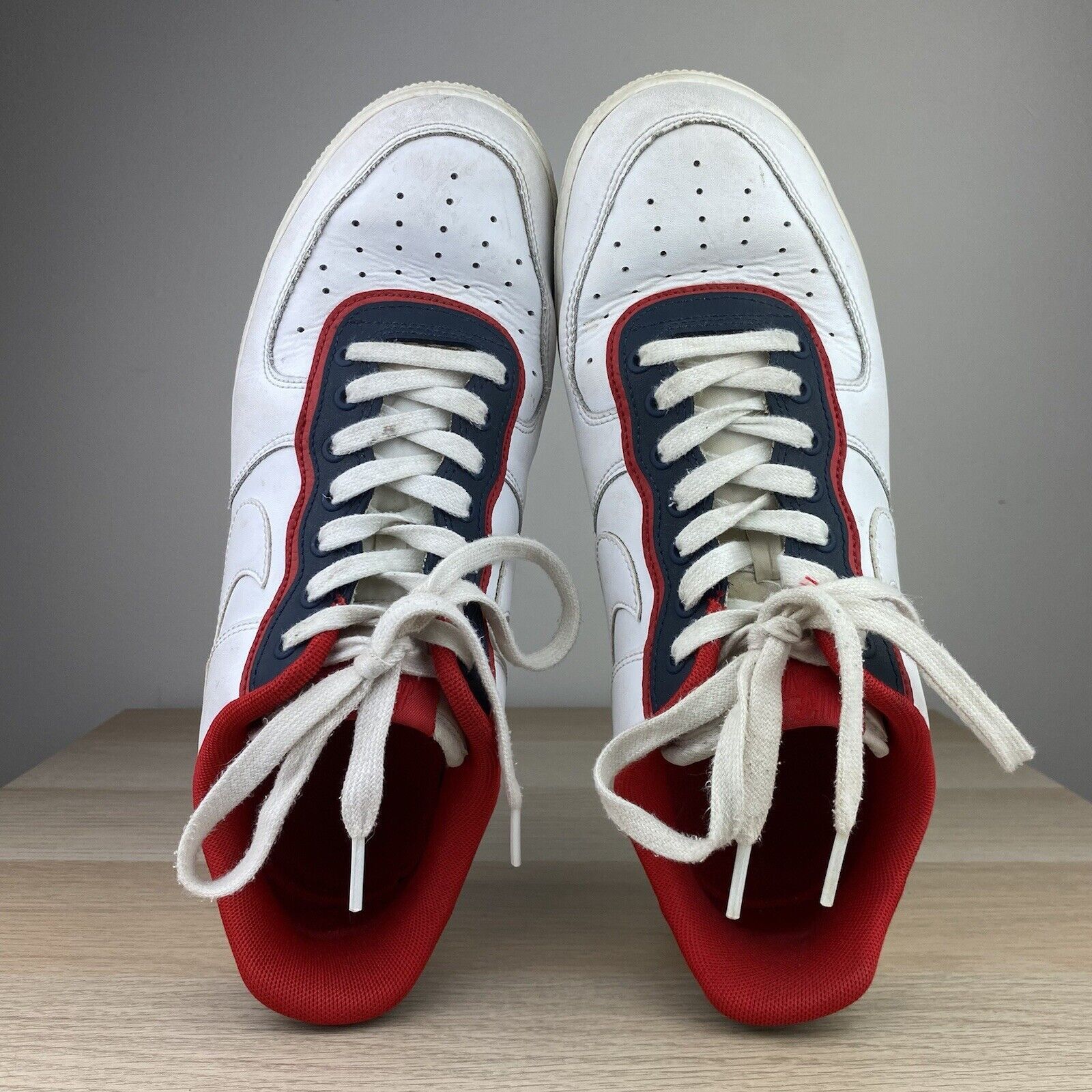 Nike Nike Mens White Red Air Force 1 Shoes Size 10 Used Size US 10 / EU 43 - 8 Thumbnail