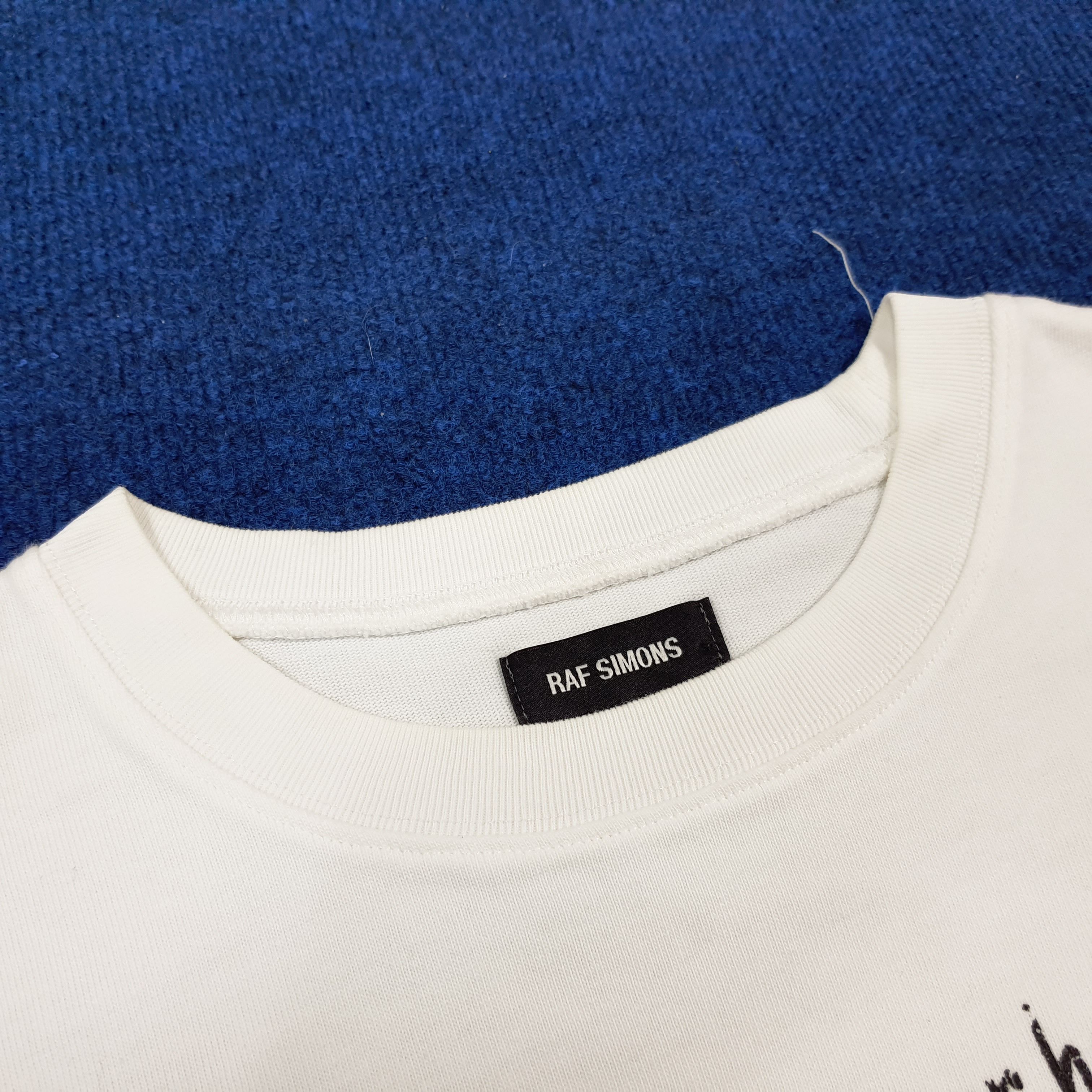 Vintage Vintage Raf Simons Designer Tshirt Size US L / EU 52-54 / 3 - 7 Thumbnail