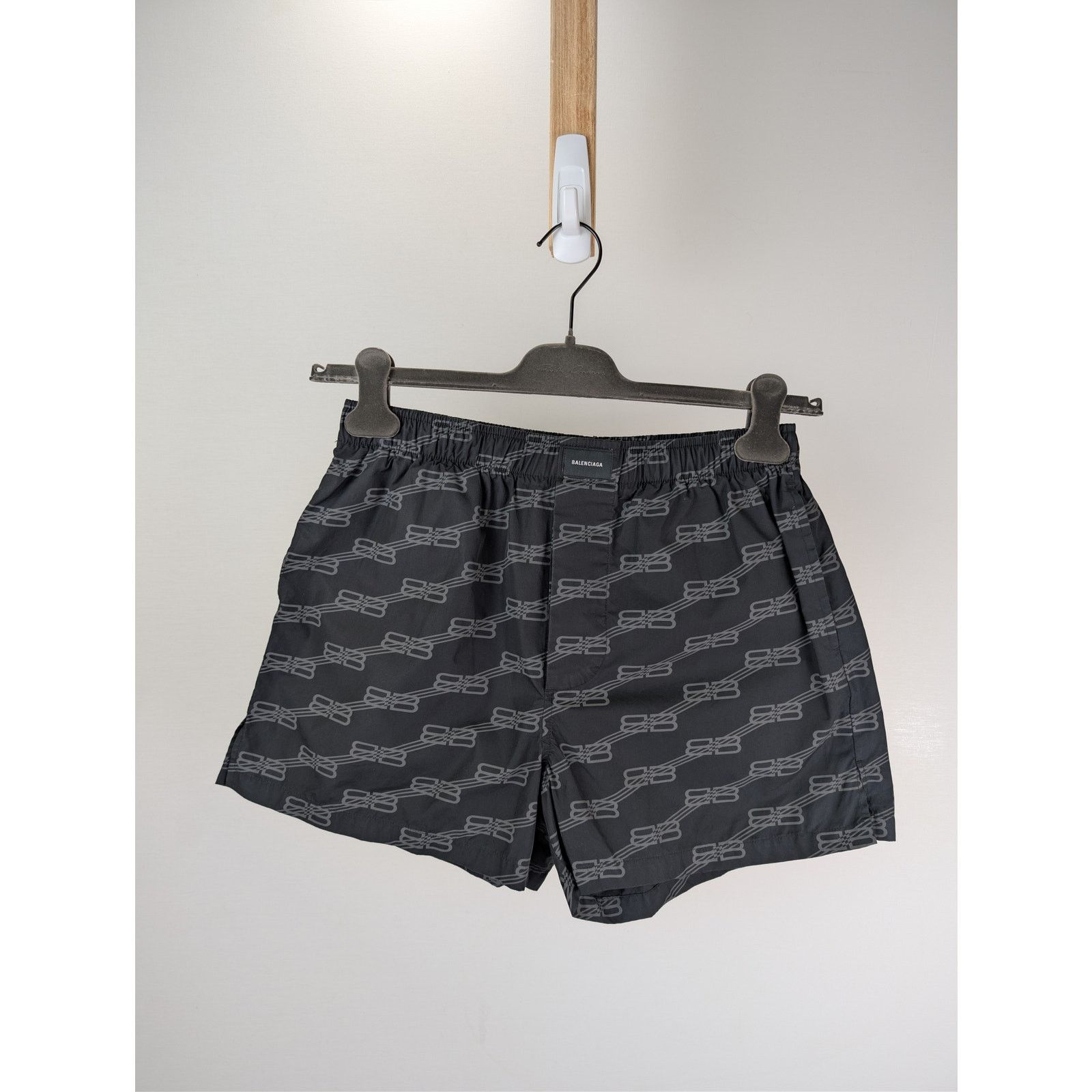 Balenciaga o1rshd1 BB Monogram Cotton Poplin Pyjama Shorts Black/Grey Size US 34 / EU 50 - 8 Thumbnail