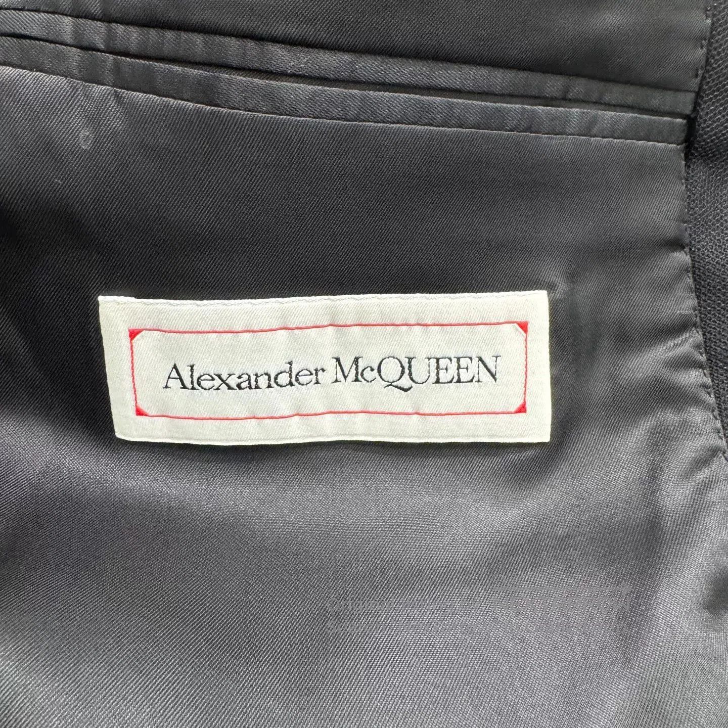 Alexander McQueen Alexander McQueen Couture Beaded Floral Wool Blazer. Size US M / EU 48-50 / 2 - 2 Thumbnail