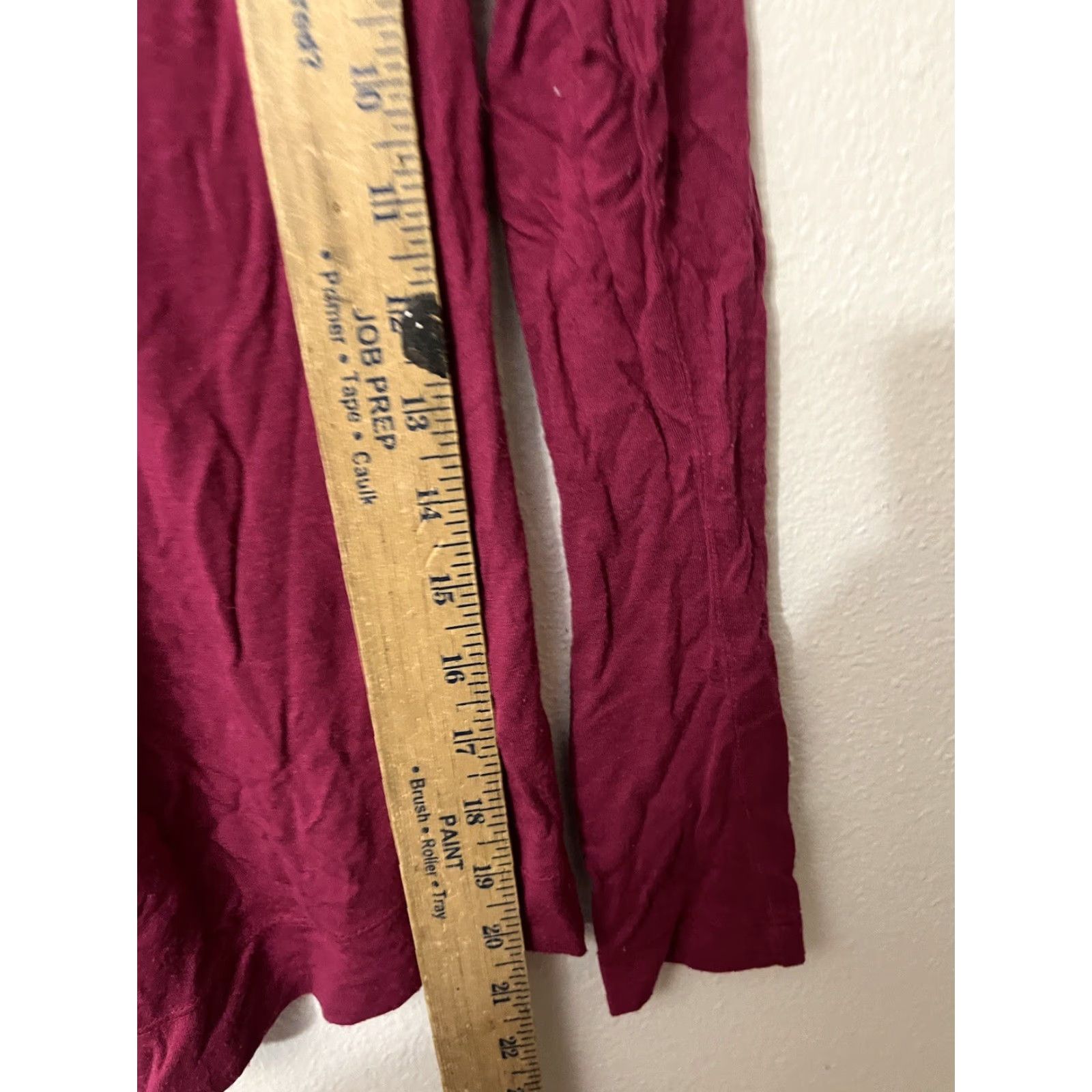 BCBGeneration BCBGeneration Blouse Womens XS Maroon Button Down Back Long Sleeve Size XS / US 0-2 / IT 36-38 - 4 Thumbnail