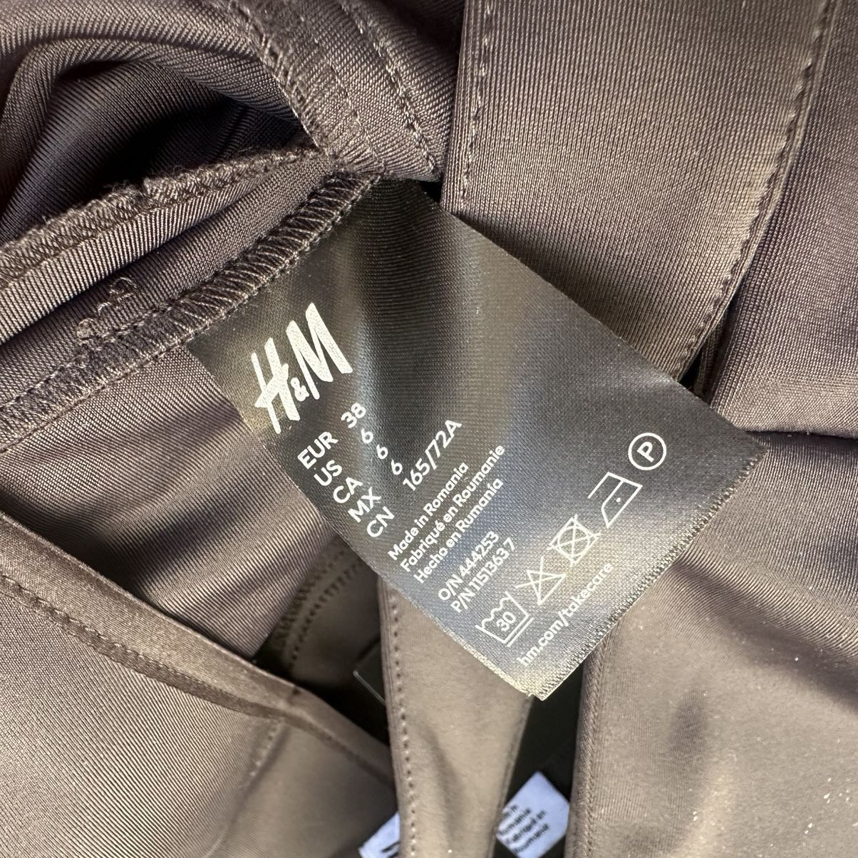 H&M × Mugler Black cut off flared pants Size 28" / US 6 / IT 42 - 20 Thumbnail