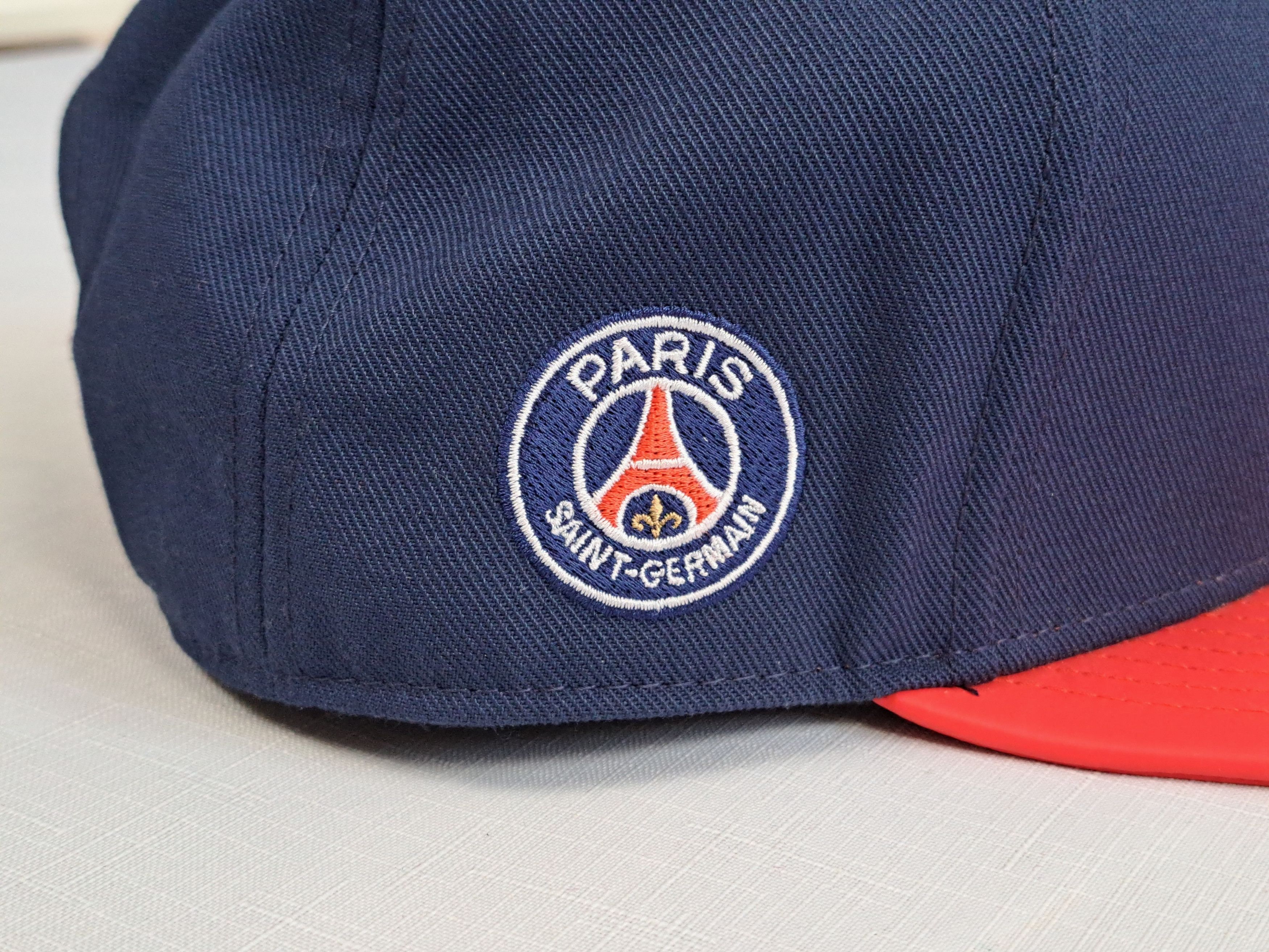 Nike NIKE Paris Saint-Germain beanie and pro snapback hat/cap. Size ONE SIZE - 10 Thumbnail