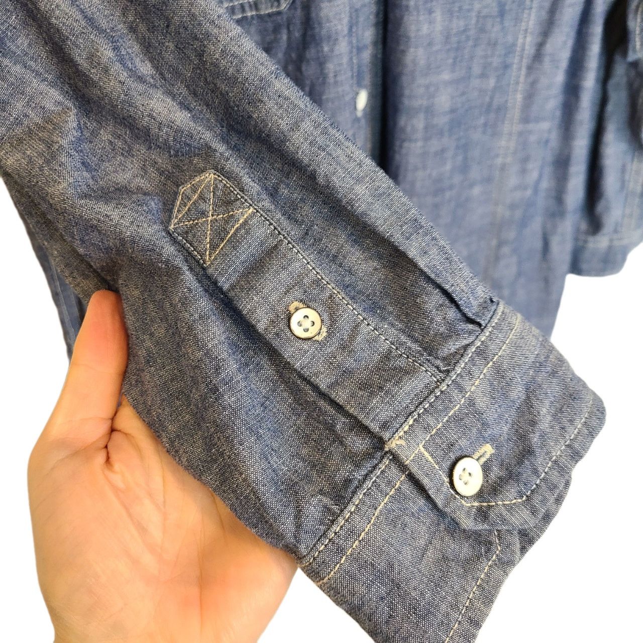 Duluth Trading Company Duluth Trading Co Shirt L Free Range Organic Chambray Tunic Size L / US 10 / IT 46 - 5 Thumbnail