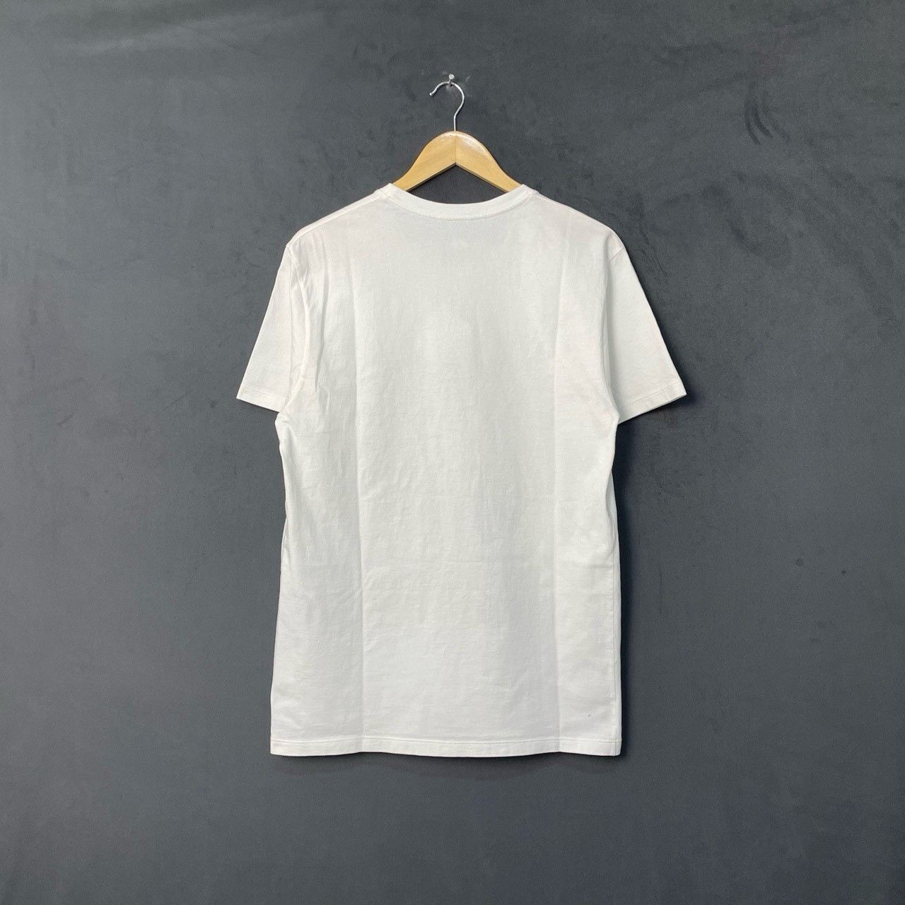 Gucci Gucci White new love scale short sleeves 2501-Nextarrow Size US XL / EU 56 / 4 - 2 Thumbnail