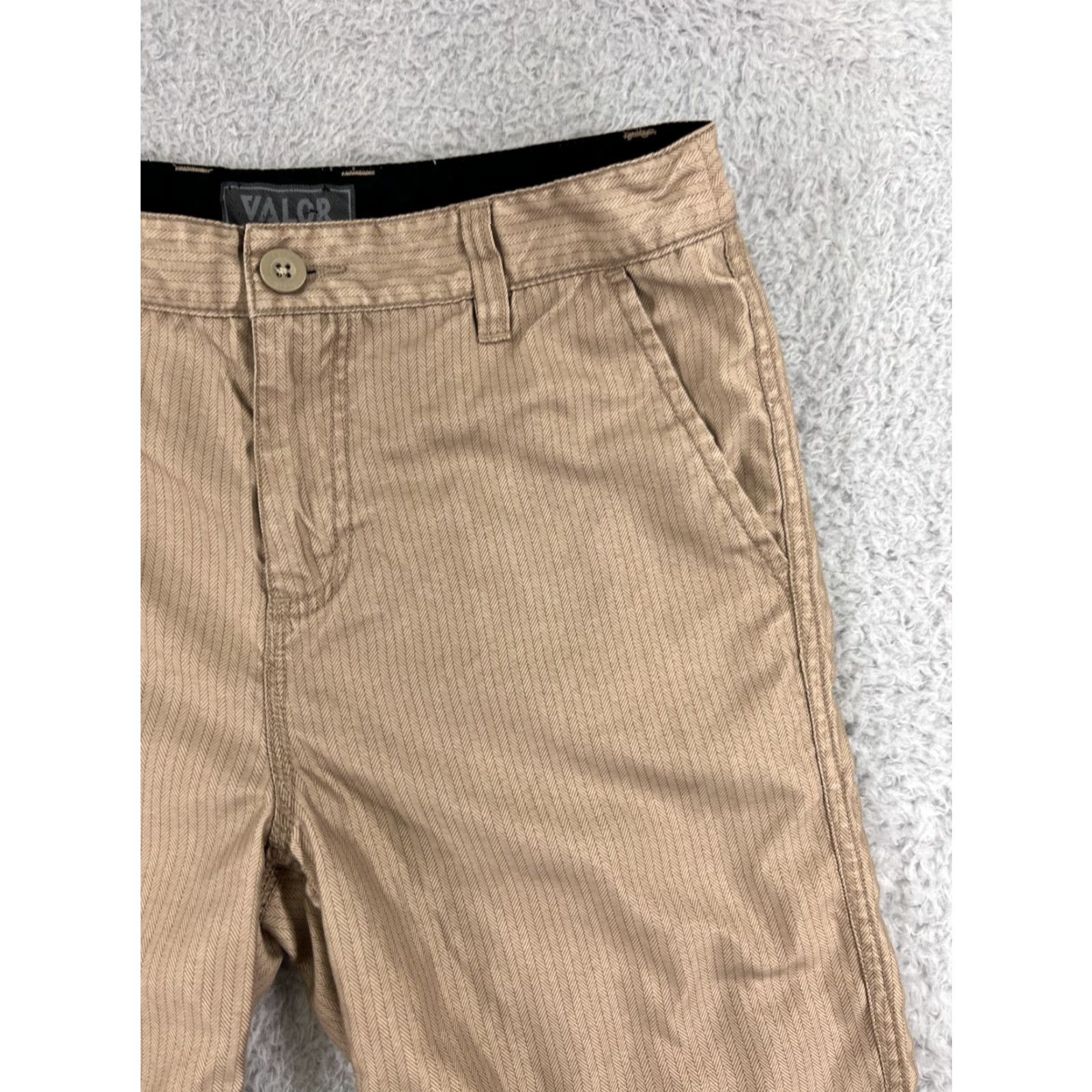Vintage Valor Shorts Men 28 Beige Herringbone 100% Polyester Cargo Pocket Elastic Waist Logo Be Size US 28 / EU 44 - 6 Thumbnail