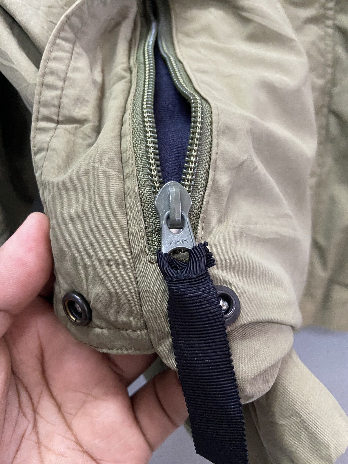 The North Face VINTAGE THE NORTH FACE SUN FADED BOMBER JACKET Size US L / EU 52-54 / 3 - 7 Thumbnail