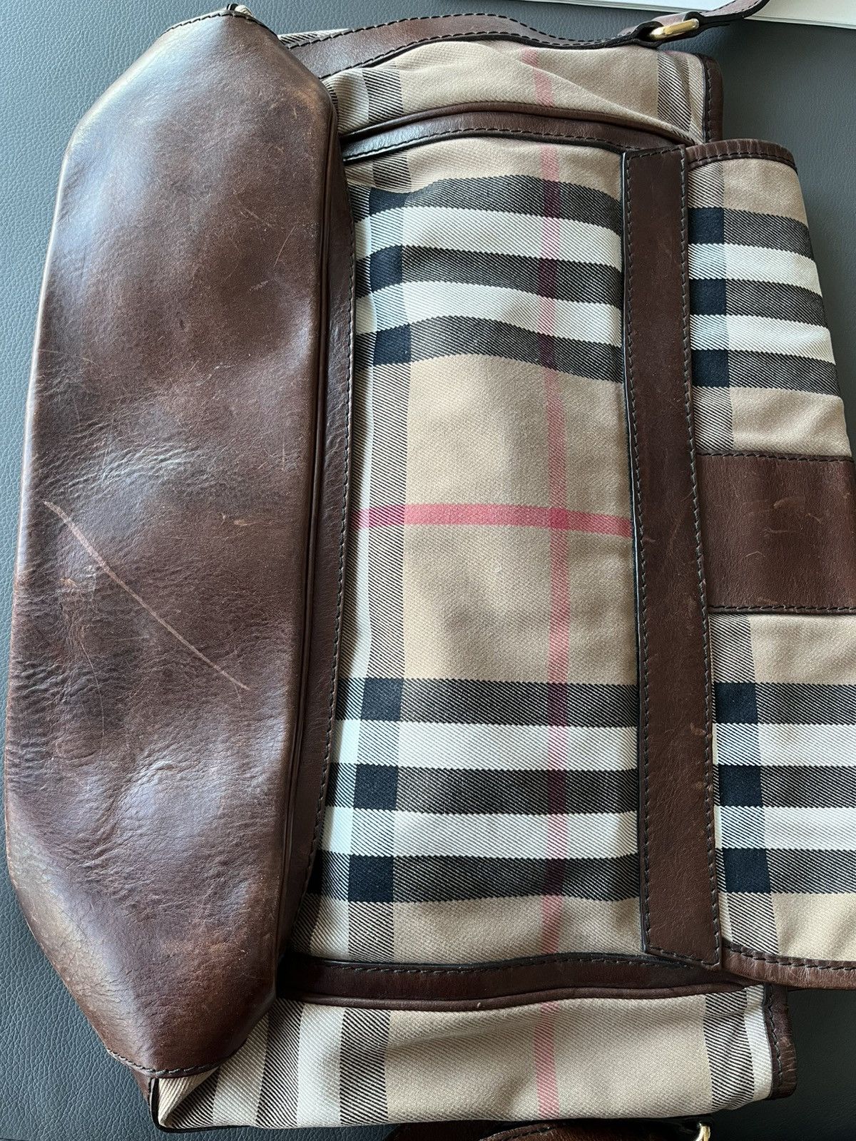 Burberry BBR $3k Rare Vintage Classic Logo Messenger Crossbody Bag Size ONE SIZE - 10 Thumbnail
