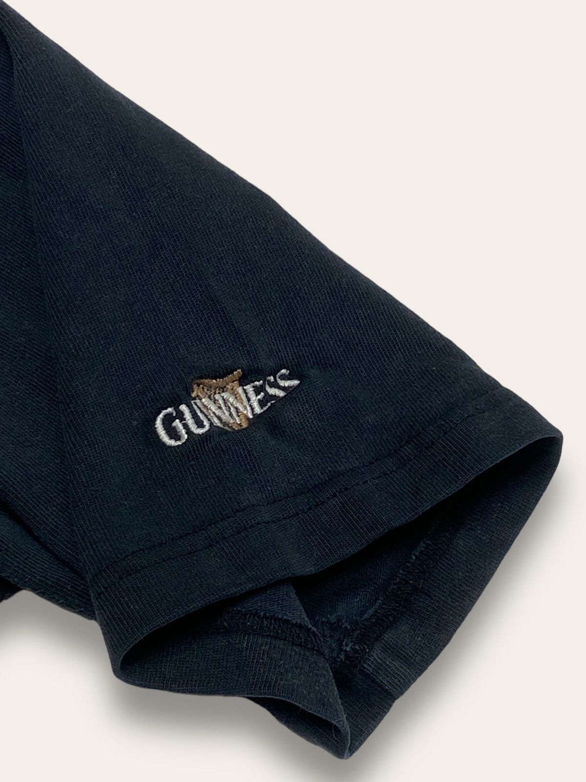 Other Vintage GUINNESS Black Faded Polo Shirt Wales Rugby WRU Size US L / EU 52-54 / 3 - 3 Thumbnail