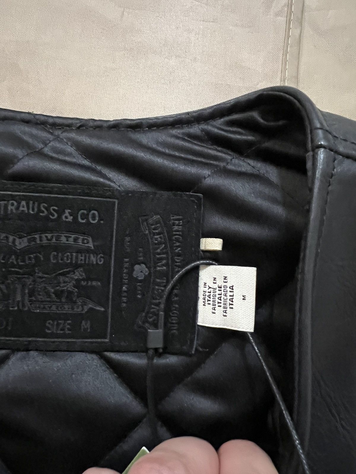 DENIM TEARS × Levi's LEVI'S® X DENIM TEARS TRACY'S KING TUT VEST size M Size US M / EU 48-50 / 2 - 5 Thumbnail