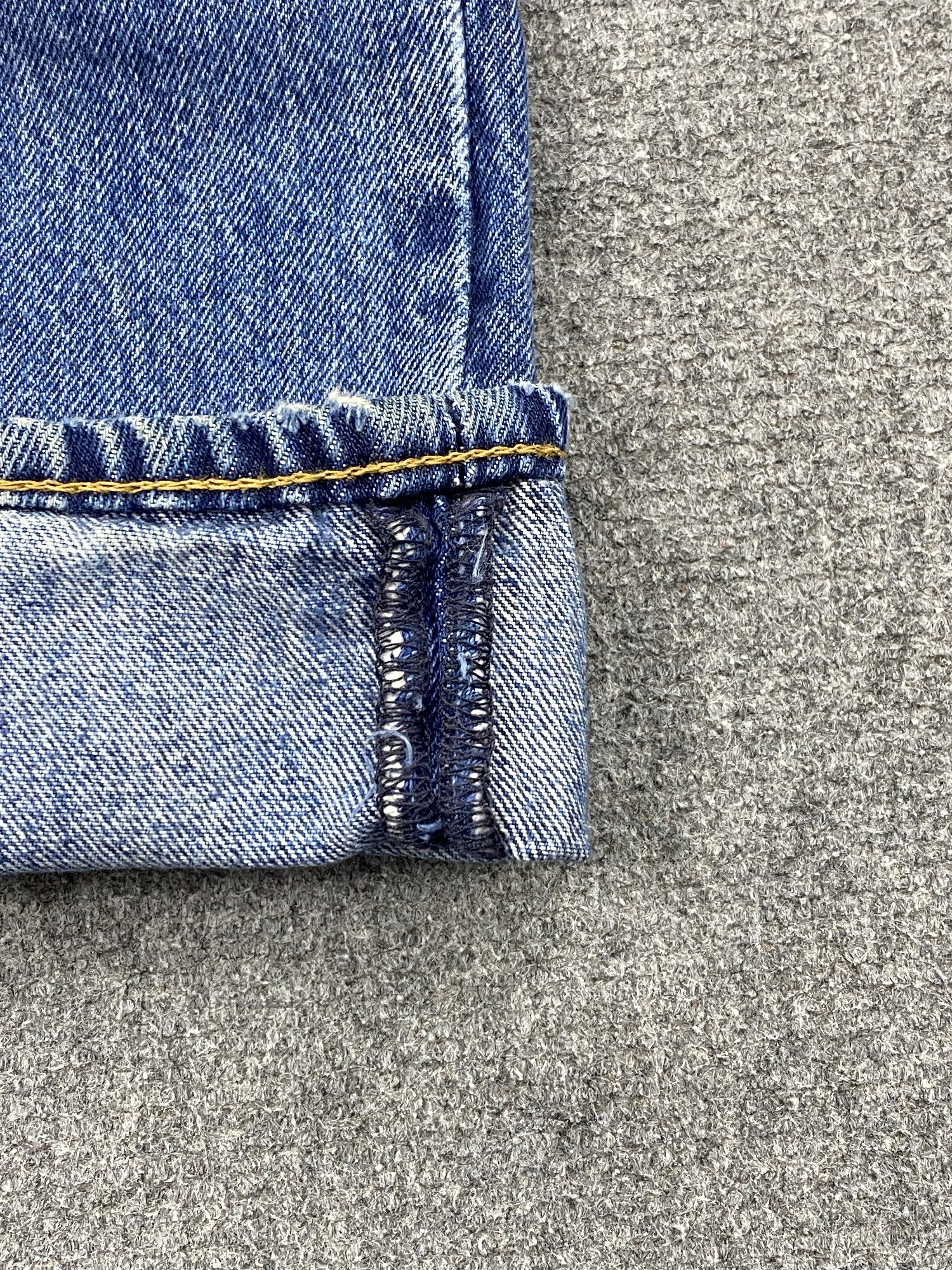 Levi's Blue Denim Vintage Levis 501 Jeans DP2801 Size US 39 - 17 Thumbnail