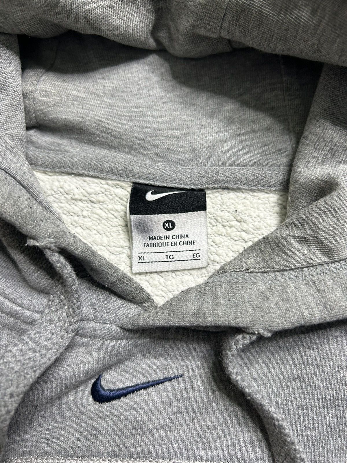 Nike Vintage Y2K Nike Arizona Wildcats Center Swoosh Sweatshirt Size US XL / EU 56 / 4 - 5 Thumbnail