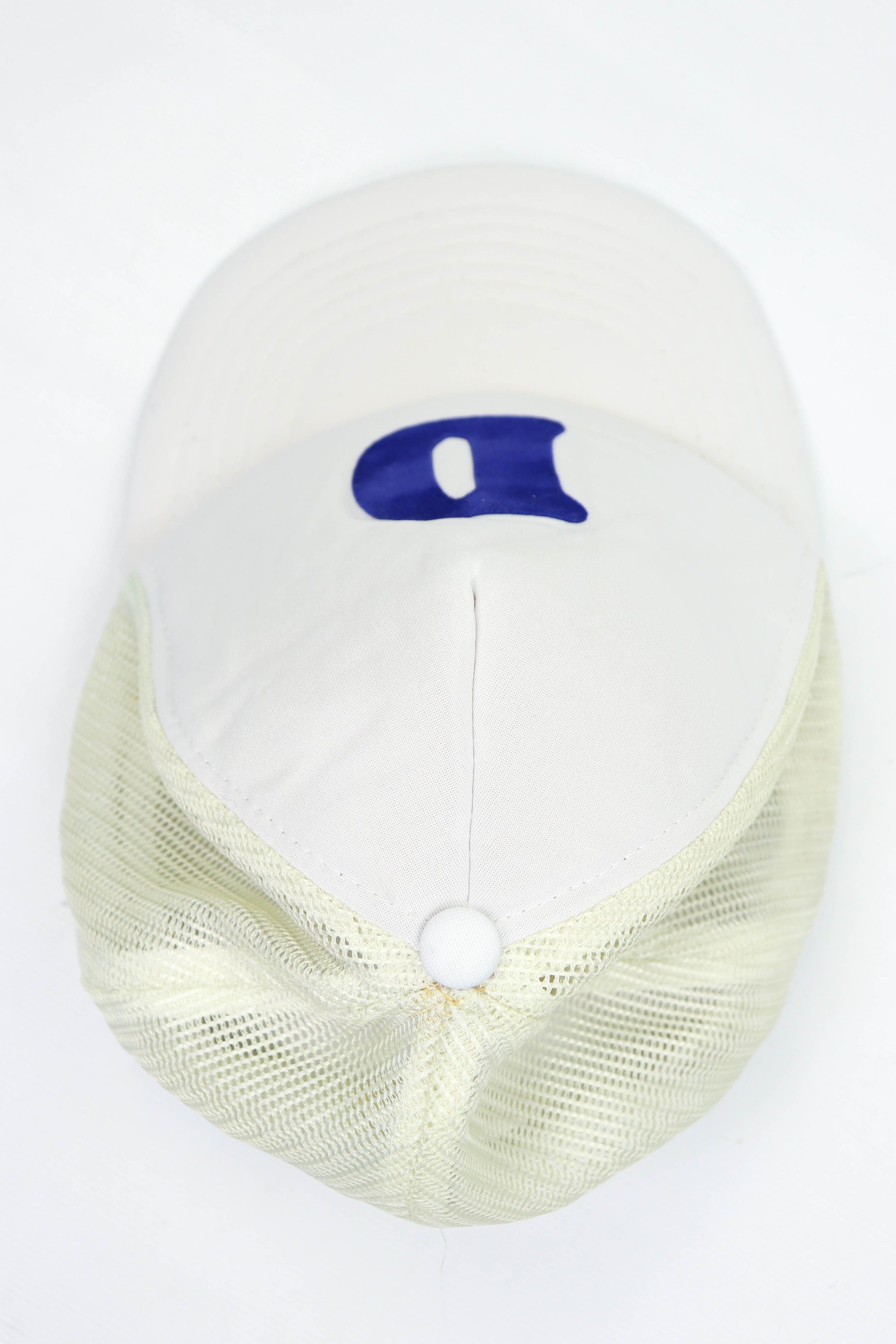Vintage Vintage D Logo White Trucker Cap Hat Made in Korea Size ONE SIZE - 9 Thumbnail