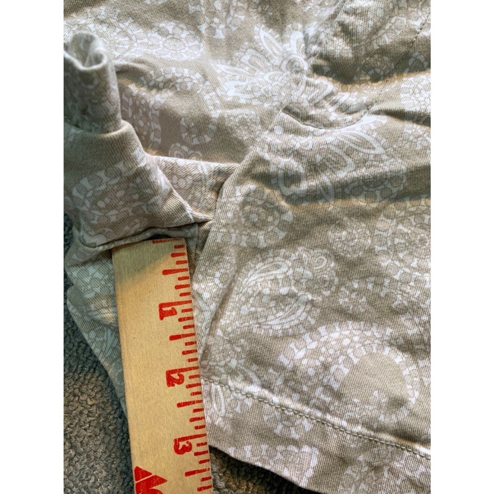 Gap GAP Shorts Womens Size 6 Floral 4 Pocket stretch Size 28" / US 6 / IT 42 - 5 Thumbnail