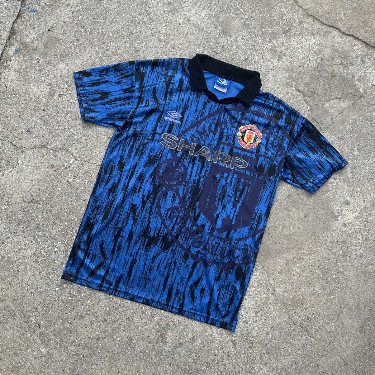 Umbro VNTG Umbro Manchester United Sharp football tee jersey Size US L / EU 52-54 / 3 - 1 Thumbnail