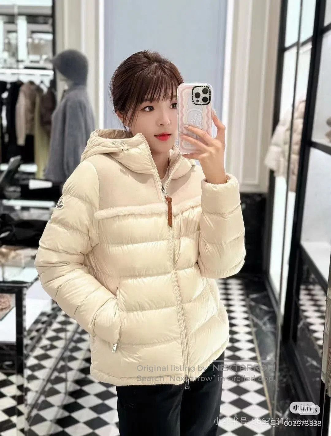 Moncler Moncler Women's Down Jacket. Size S / US 4 / IT 40 - 2 Thumbnail
