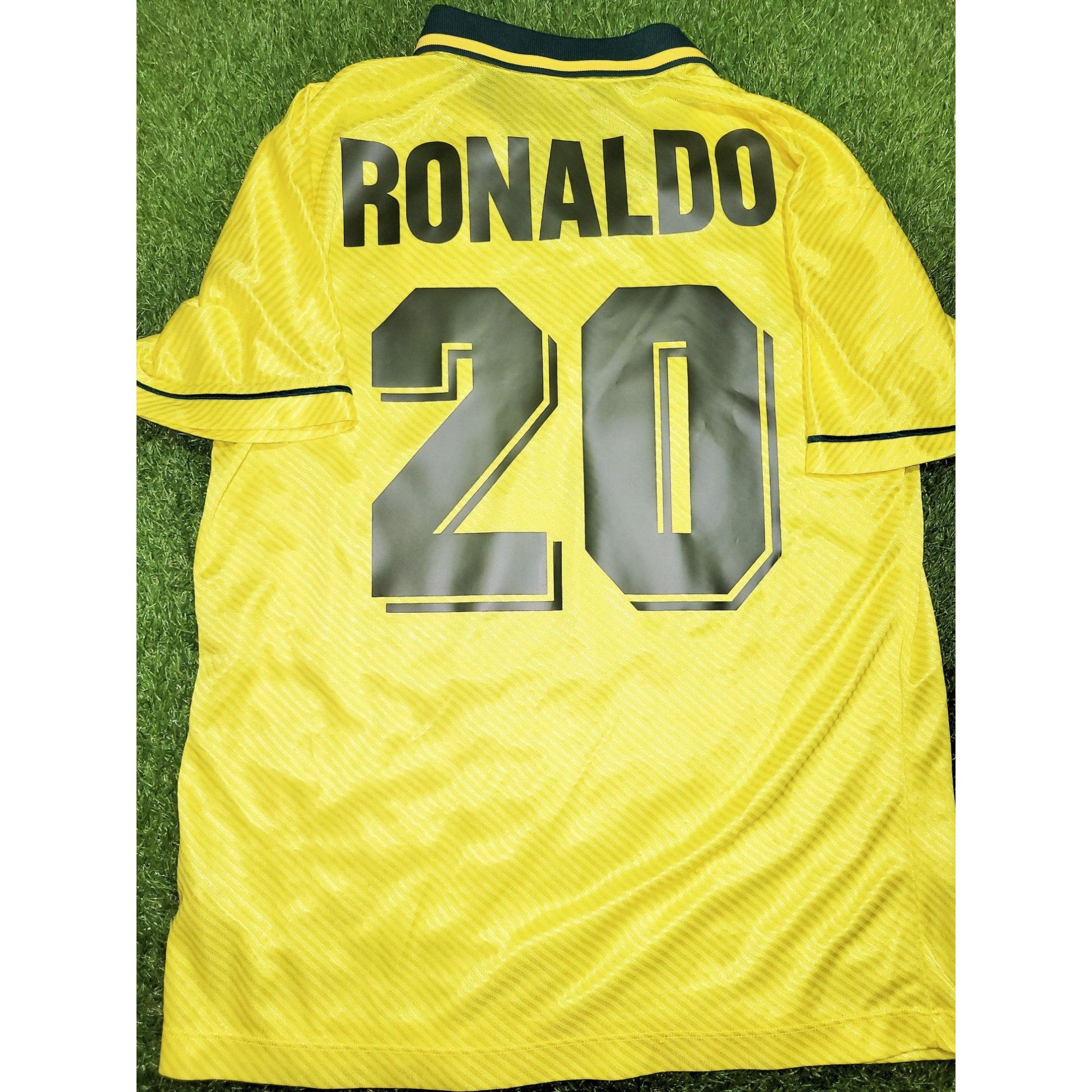 image of Ronaldo Brazil 1994 World Cup Umbro Home Soccer Jersey L in Yellow, Men's (Size Large)