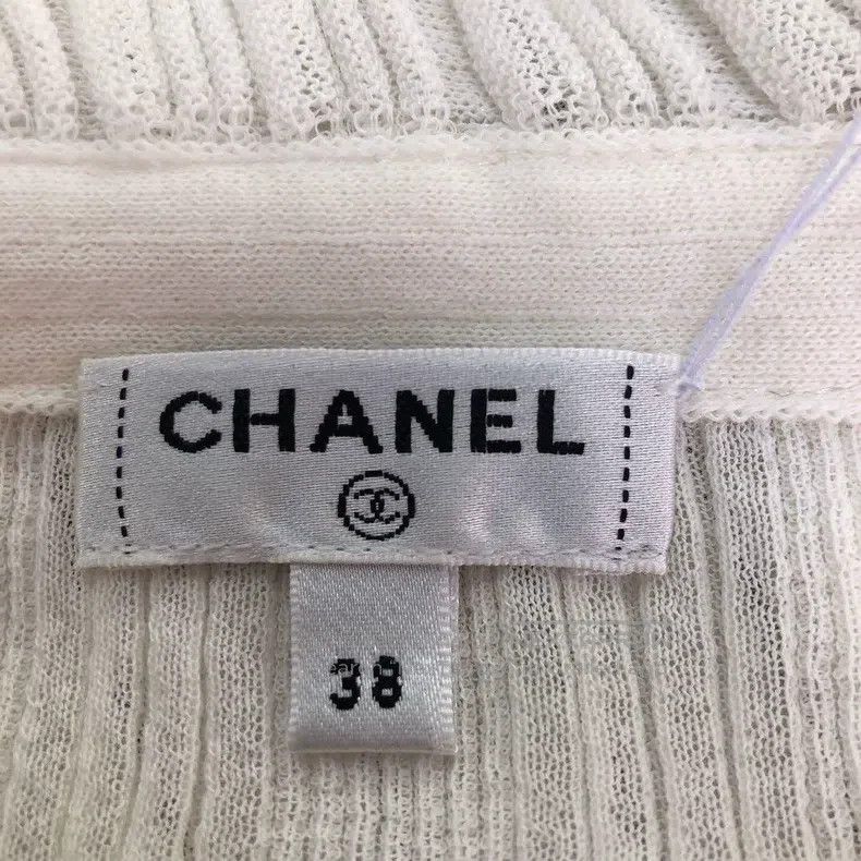 Chanel Chanel Diamond button ruffle knitted elastic shirt long sl Size XS / US 0-2 / IT 36-38 - 6 Thumbnail