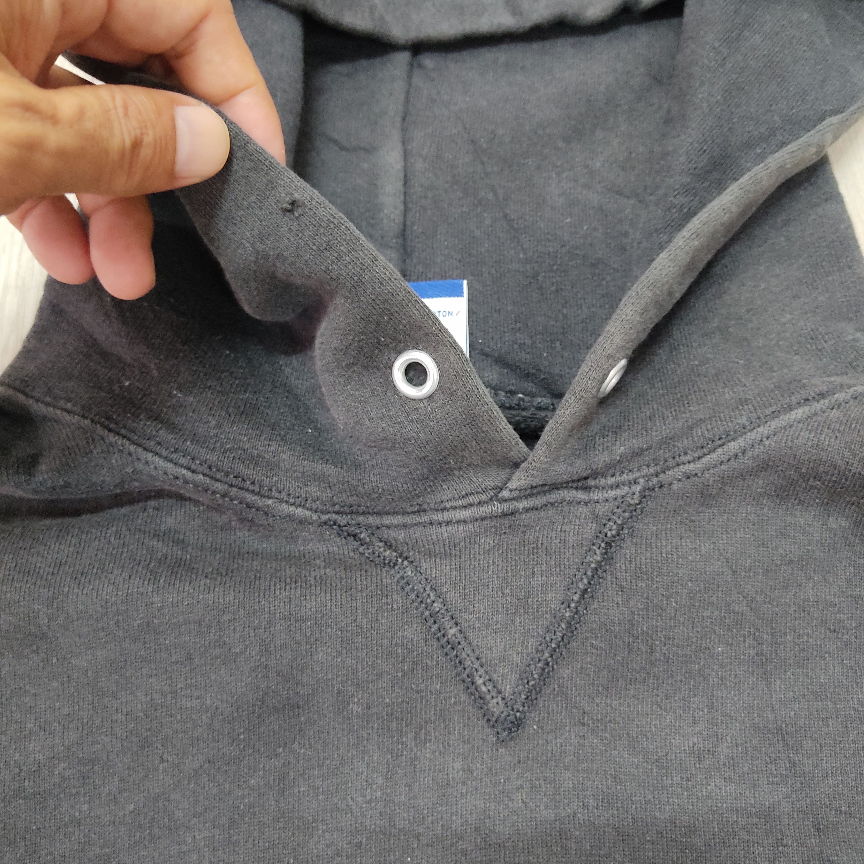 Champion Vintage 90s CHAMPION Script Logo Faded Pullover Hoodie Size US L / EU 52-54 / 3 - 7 Thumbnail