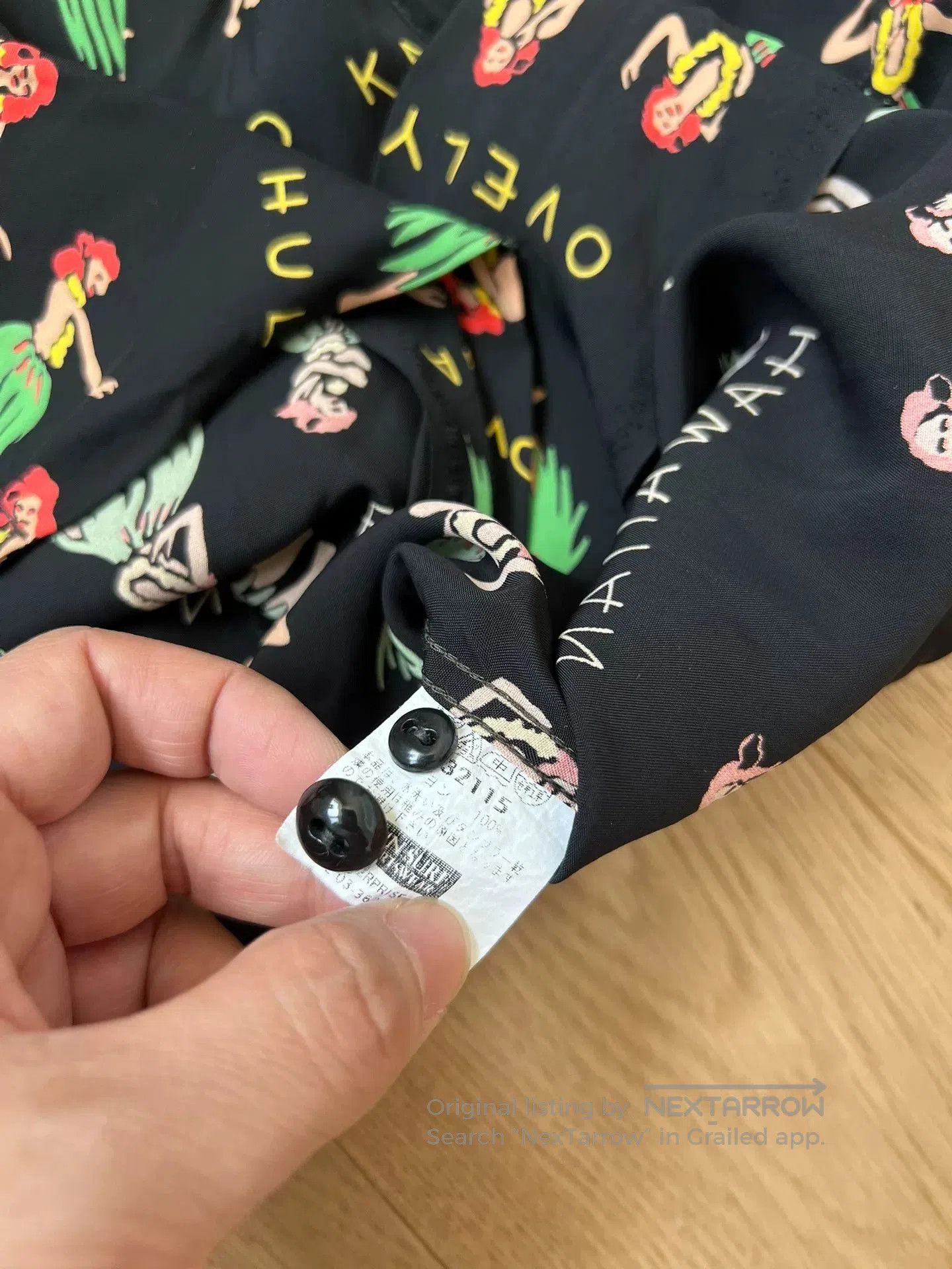 Sun Surf Vintage Hawaiian Shirt with Hula Design. Size US M / EU 48-50 / 2 - 5 Thumbnail