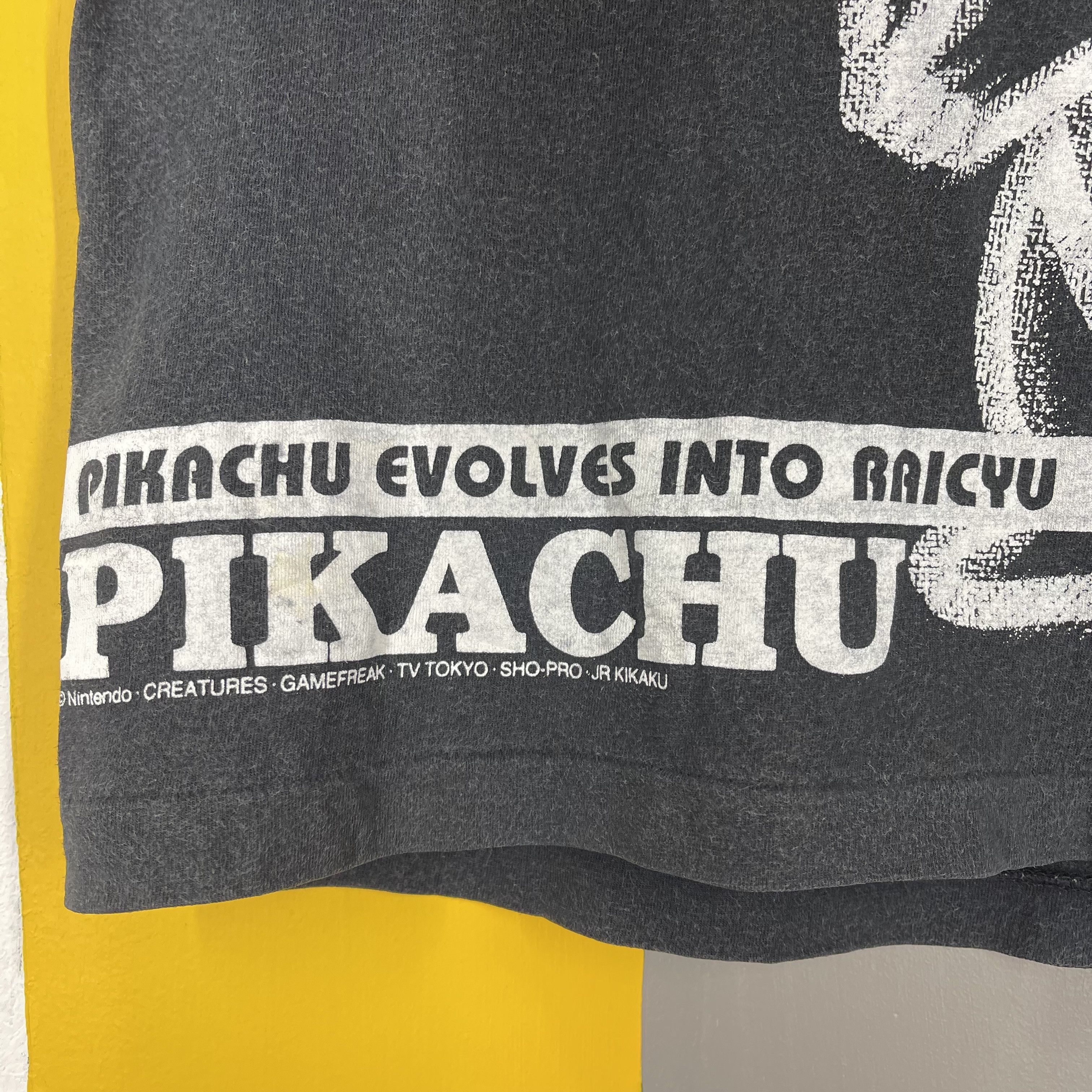 Pokemon 90s Vintage PIKACHU EVOLVE Made In Japan T Shirt #1726/06 Size US XS / EU 42 / 0 - 4 Thumbnail