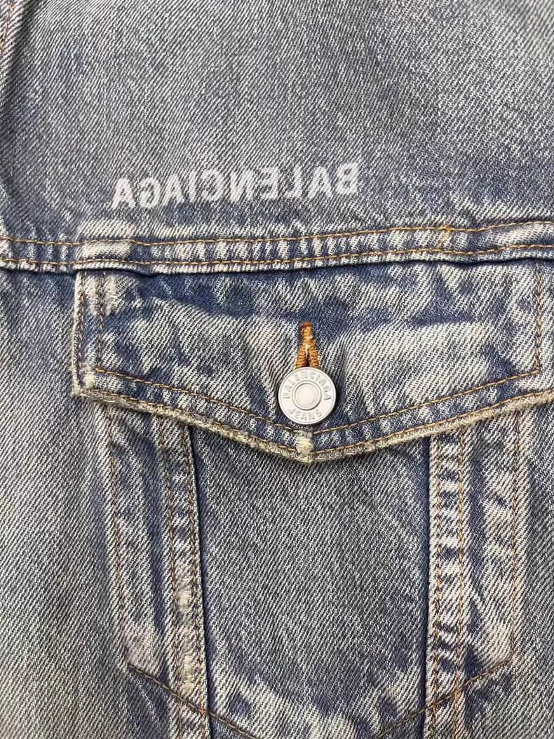 Balenciaga Balenciaga Back Logo monogram printed casual single-breast Size US M / EU 48-50 / 2 - 5 Thumbnail