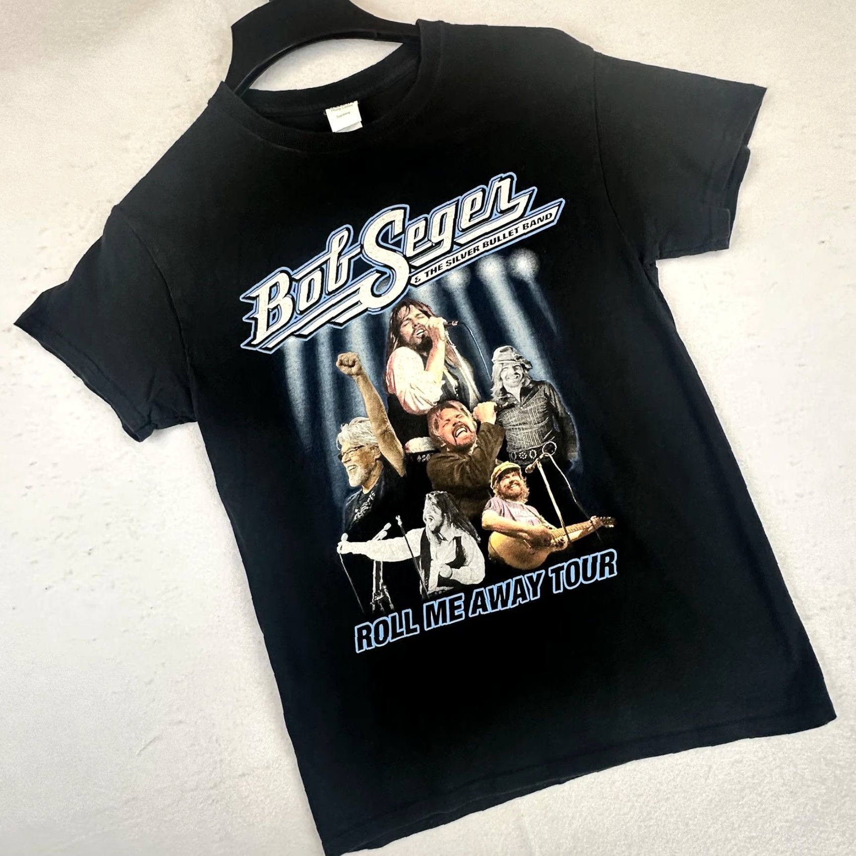 Gildan Bob Seger Roll Me Away Tour Shirt Mens Small Black 2018 Band Concert Rock Tee Shirt Mens Small Black 2018 Band Tour Tee Size US S / EU 44-46 / 1 - 2 Thumbnail