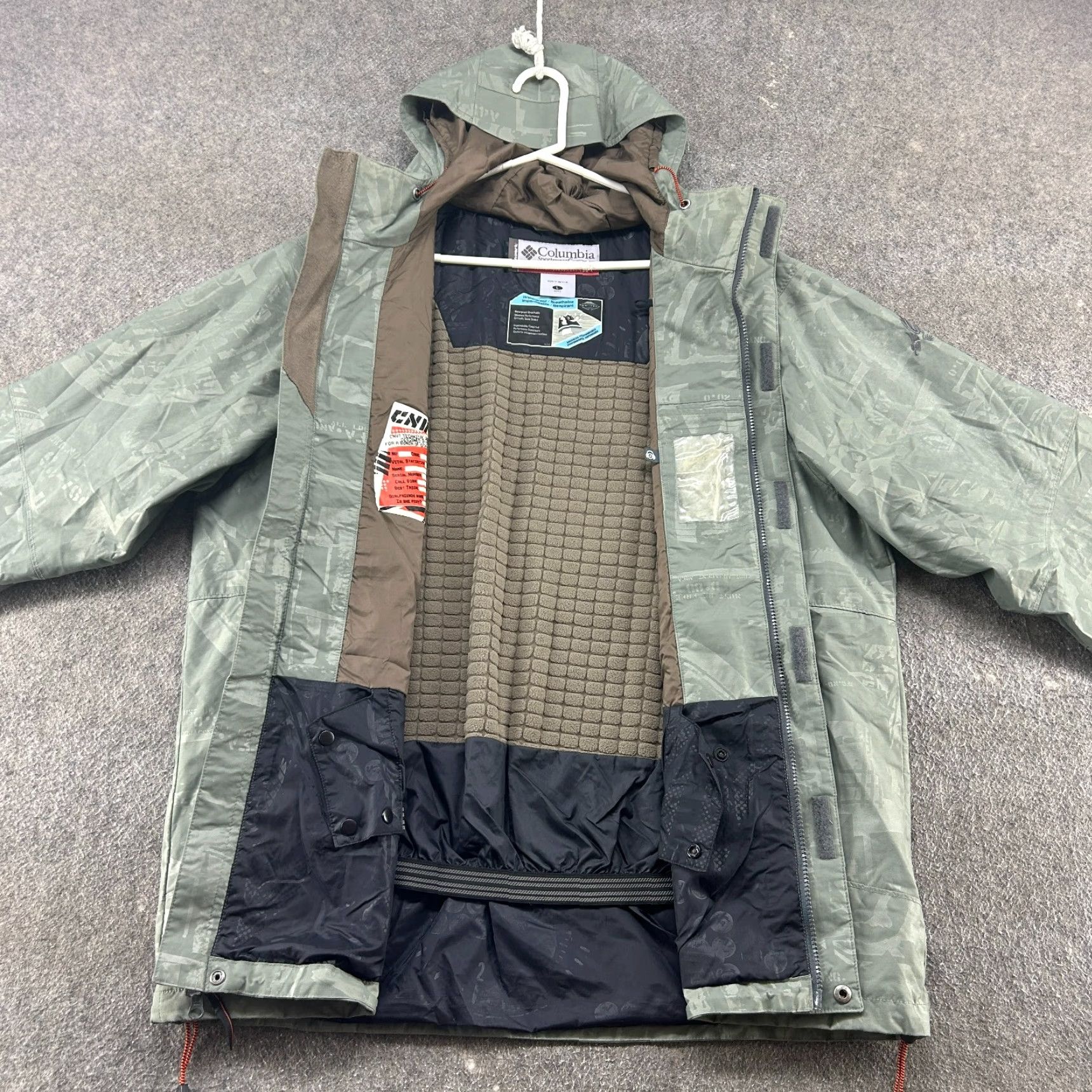 Vintage Columbia Jacket Mens L Green Grey Parka Hooded Convert Snowboard Omni Tech Ski Jacket Size US L / EU 52-54 / 3 - 2 Thumbnail