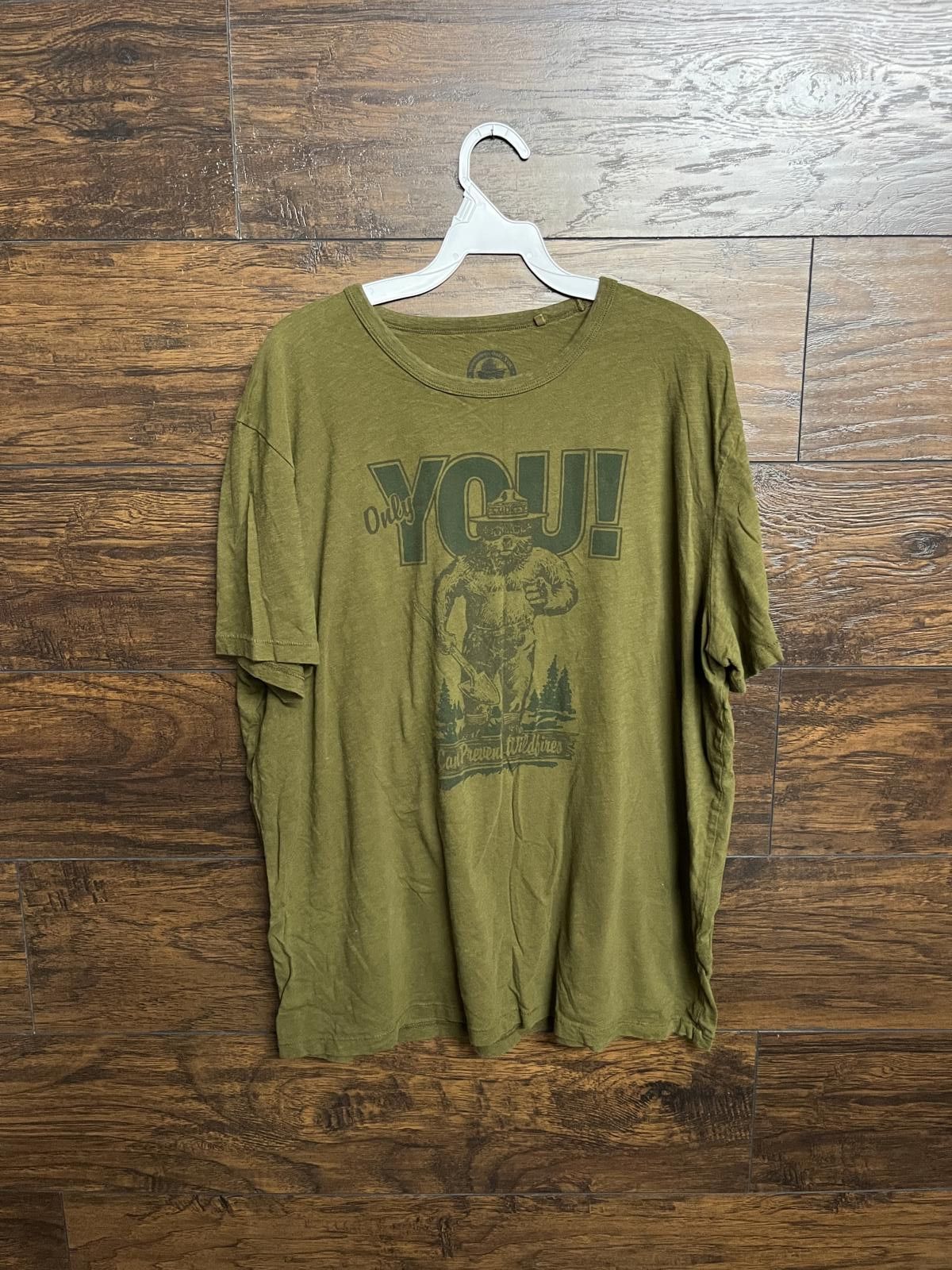 Lucky Brand Smokey Bear Tee - Only You Can Prevent Wildfires Shirt XL Size US XL / EU 56 / 4 - 1 Thumbnail