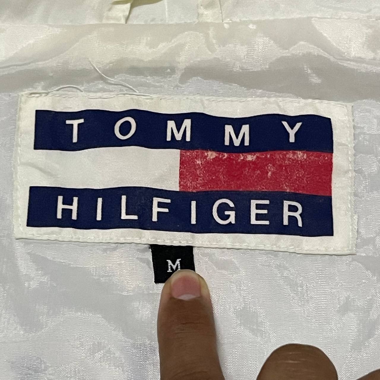 Tommy Hilfiger Vintage Tommy Hilfiger Jacket Size US M / EU 48-50 / 2 - 11 Thumbnail