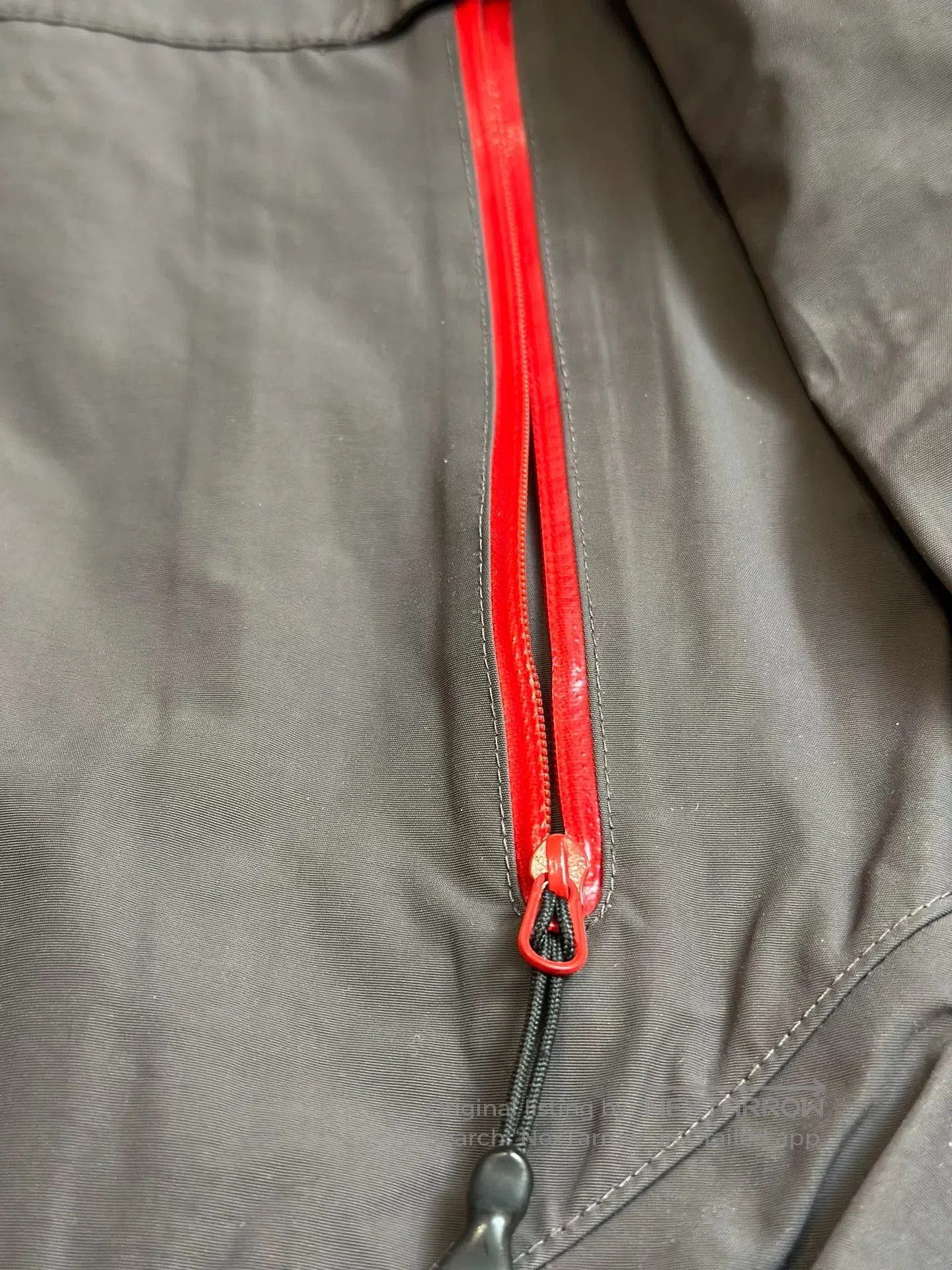 Jack Wolfskin JACKWOLFSKIN Lightweight Waterproof Jacket. Size US M / EU 48-50 / 2 - 4 Thumbnail