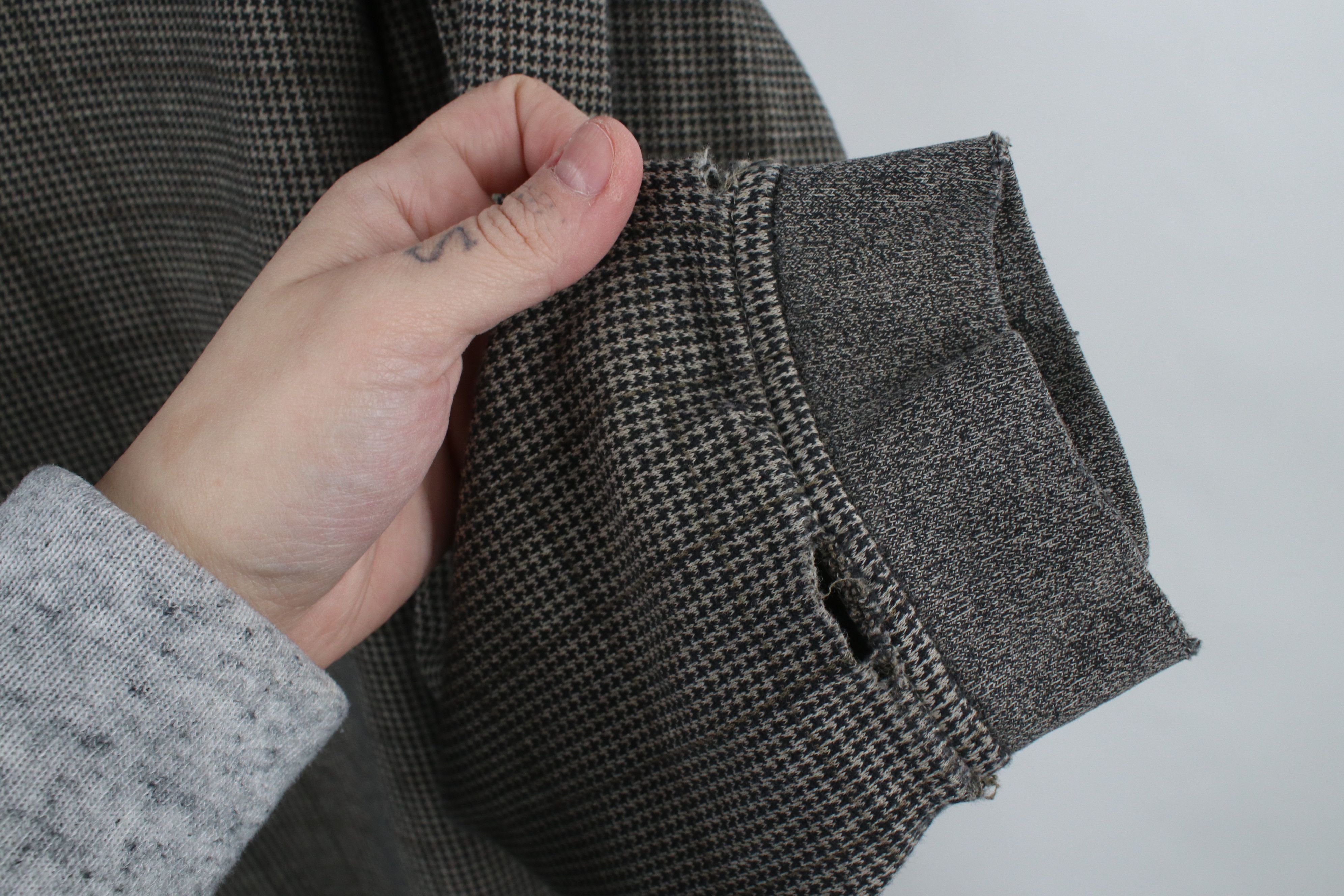 Vintage Vintage 90s Streetwear Heavy Houndstooth Long Sleeve Polo Size US XL / EU 56 / 4 - 10 Thumbnail