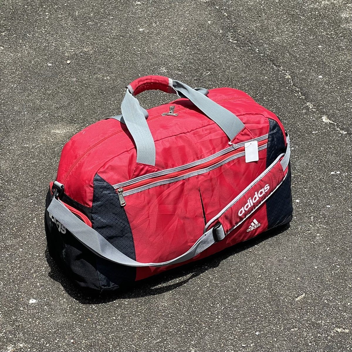 Adidas Y2K Adidas Travel Bag Made in Shanghai Size ONE SIZE - 6 Thumbnail