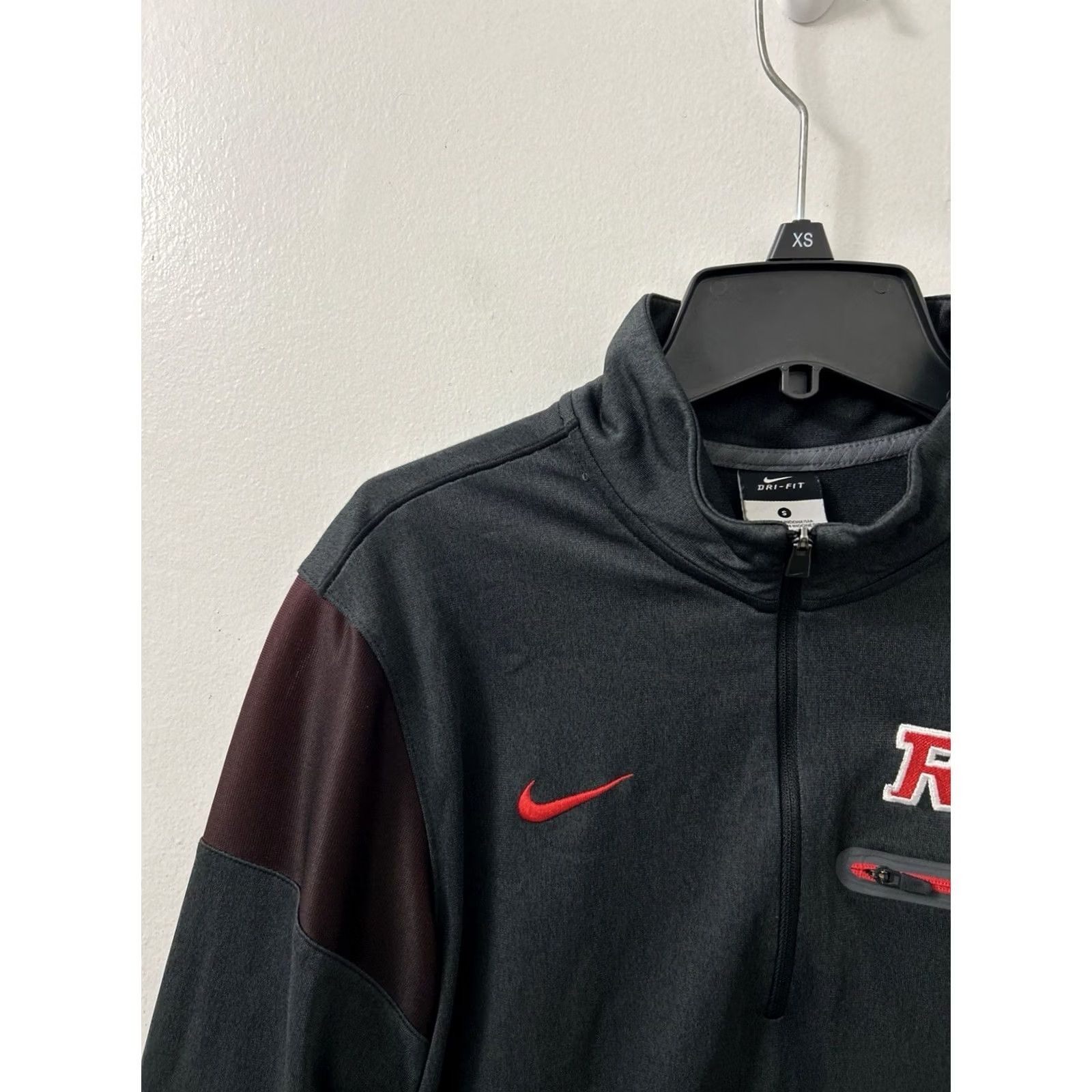 Nike Nike Dri-Fit Quarter-Zip Mens Pullover Sweatshirt Zip Mock Neck Gray XS S M L XL 746960-013 Size US S / EU 44-46 / 1 - 5 Thumbnail
