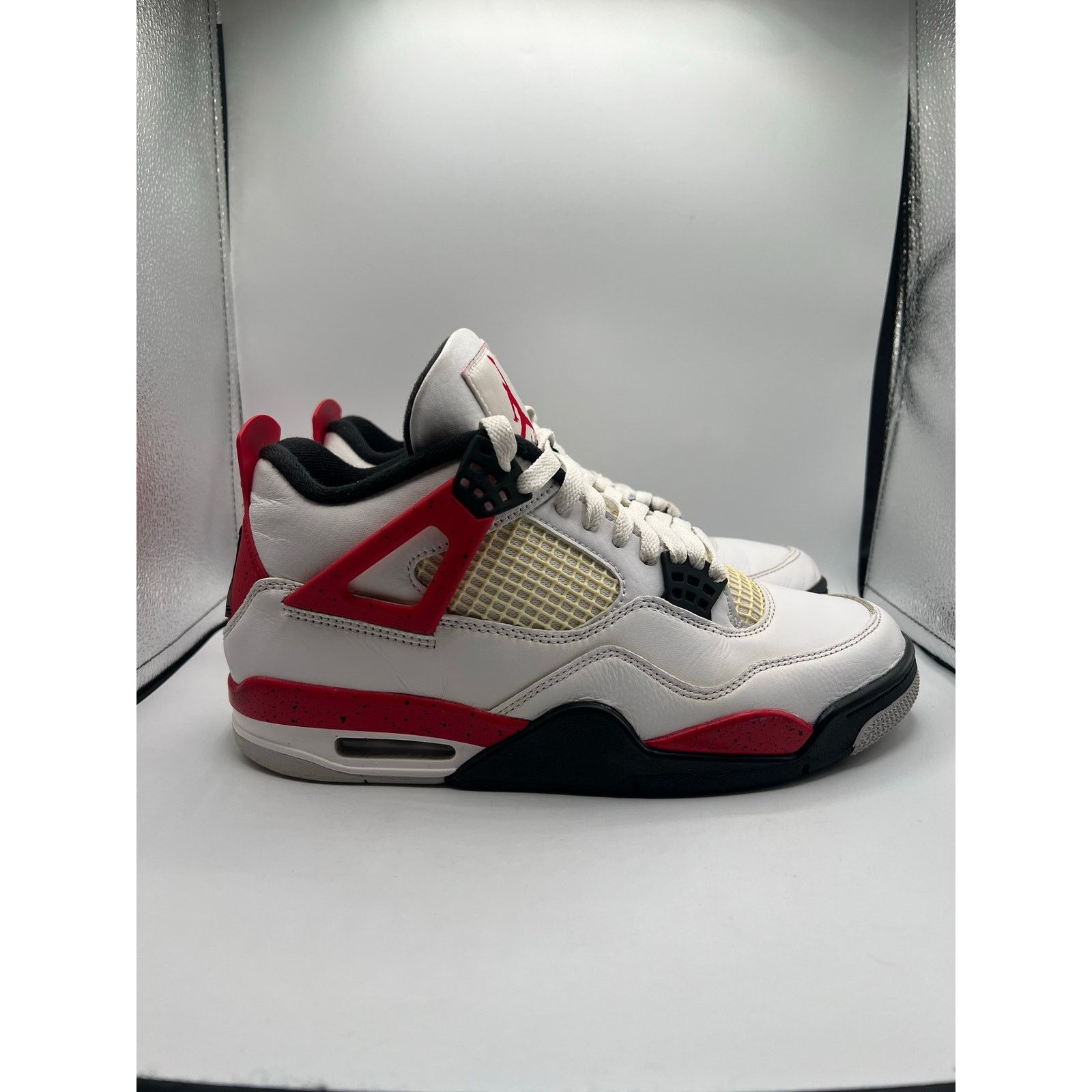 Jordan Brand Air Jordan 4 Retro “Red Cement” size 8.5 men’s Size US 8.5 / EU 41-42 - 3 Thumbnail