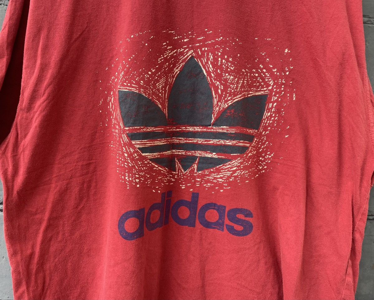 Adidas Adidas big logo vintage t-shirt Size US L / EU 52-54 / 3 - 4 Thumbnail