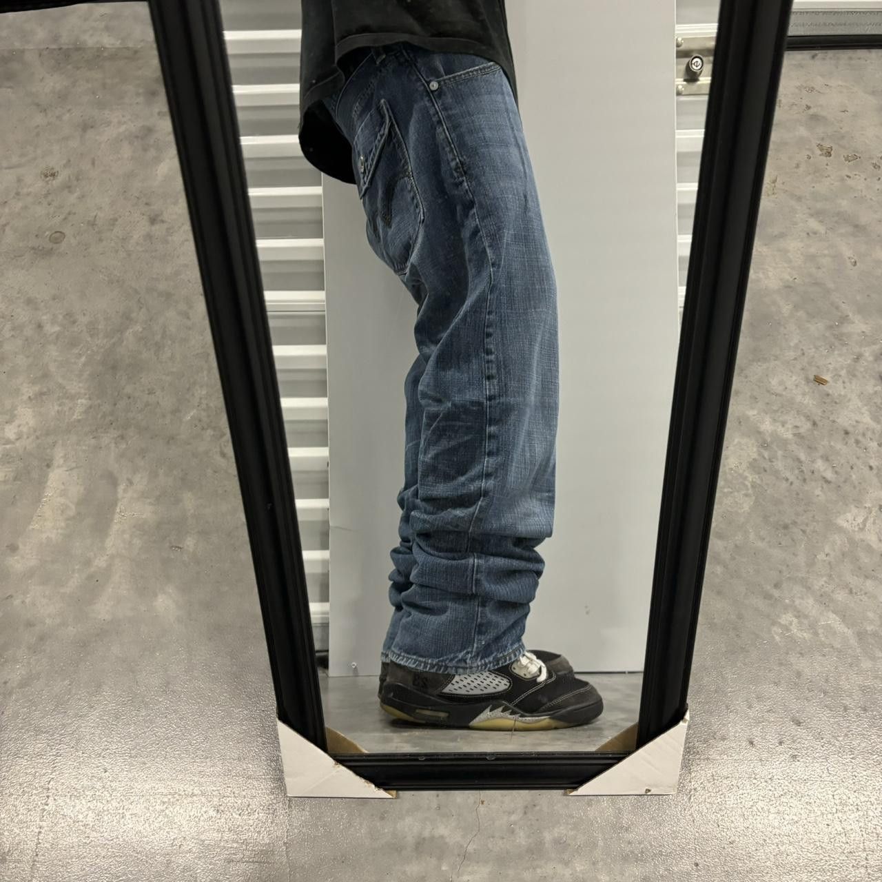 Levi's × Vintage Crazy Vintage Y2K/2000s Grunge Levi’s Medium Wash Essential Denim Jeans! Size US 34 / EU 50 - 2 Thumbnail