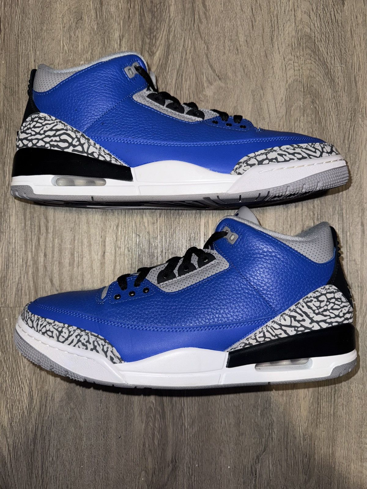 Jordan 3 Varsity Royal