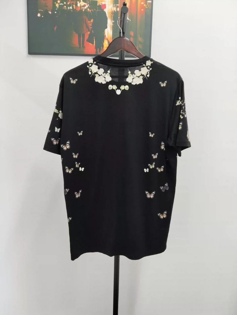 Givenchy Givenchy T-Shirt S Size Size US S / EU 44-46 / 1 - 2 Thumbnail