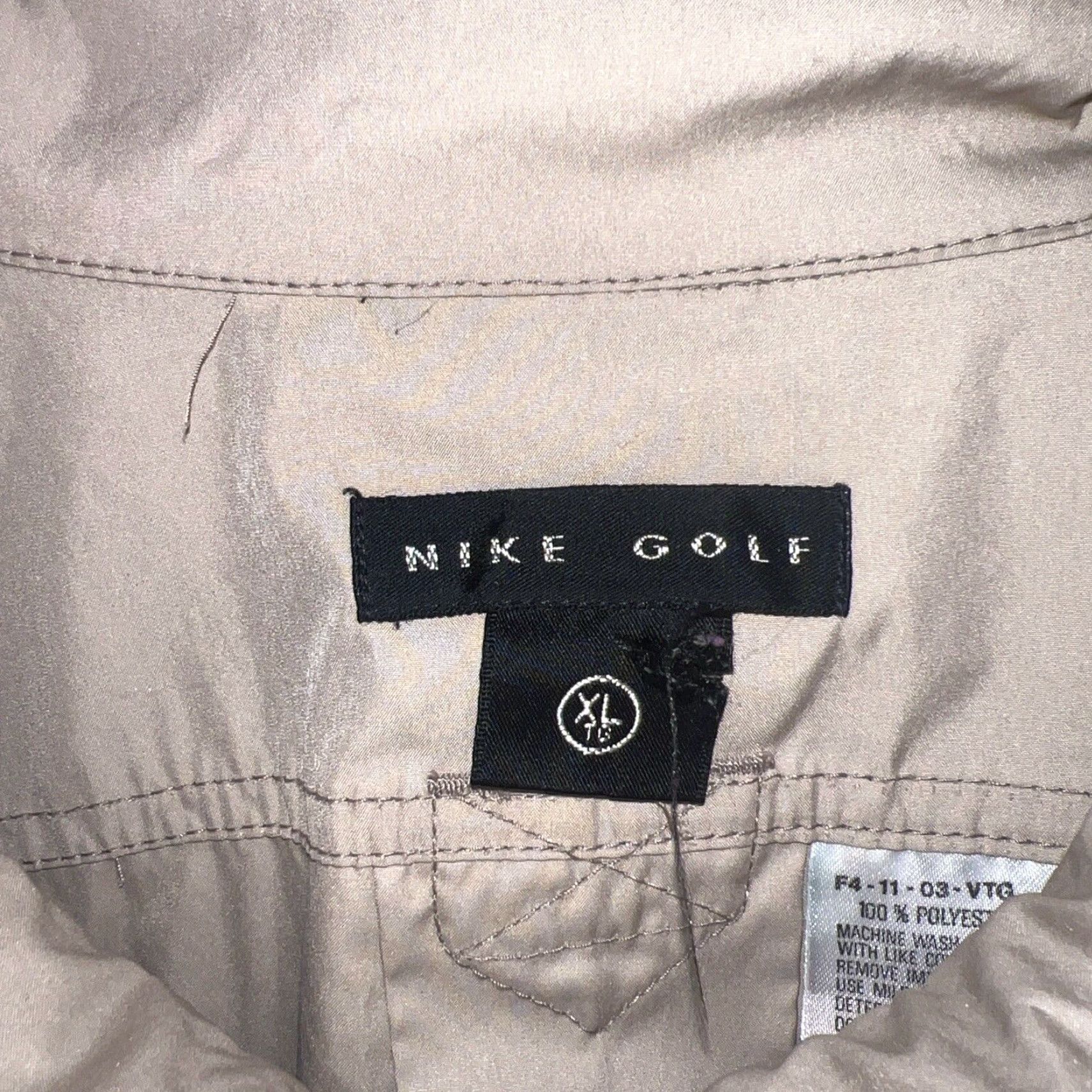 Nike Nike Golf Half Zip Pullover Windbreaker Mens Size XL Blue Polyester Jacket Pullover Activewear Golf Windbreaker Nike Golf Blue XL Men Regular Size XS? Size US XL / EU 56 / 4 - 3 Thumbnail