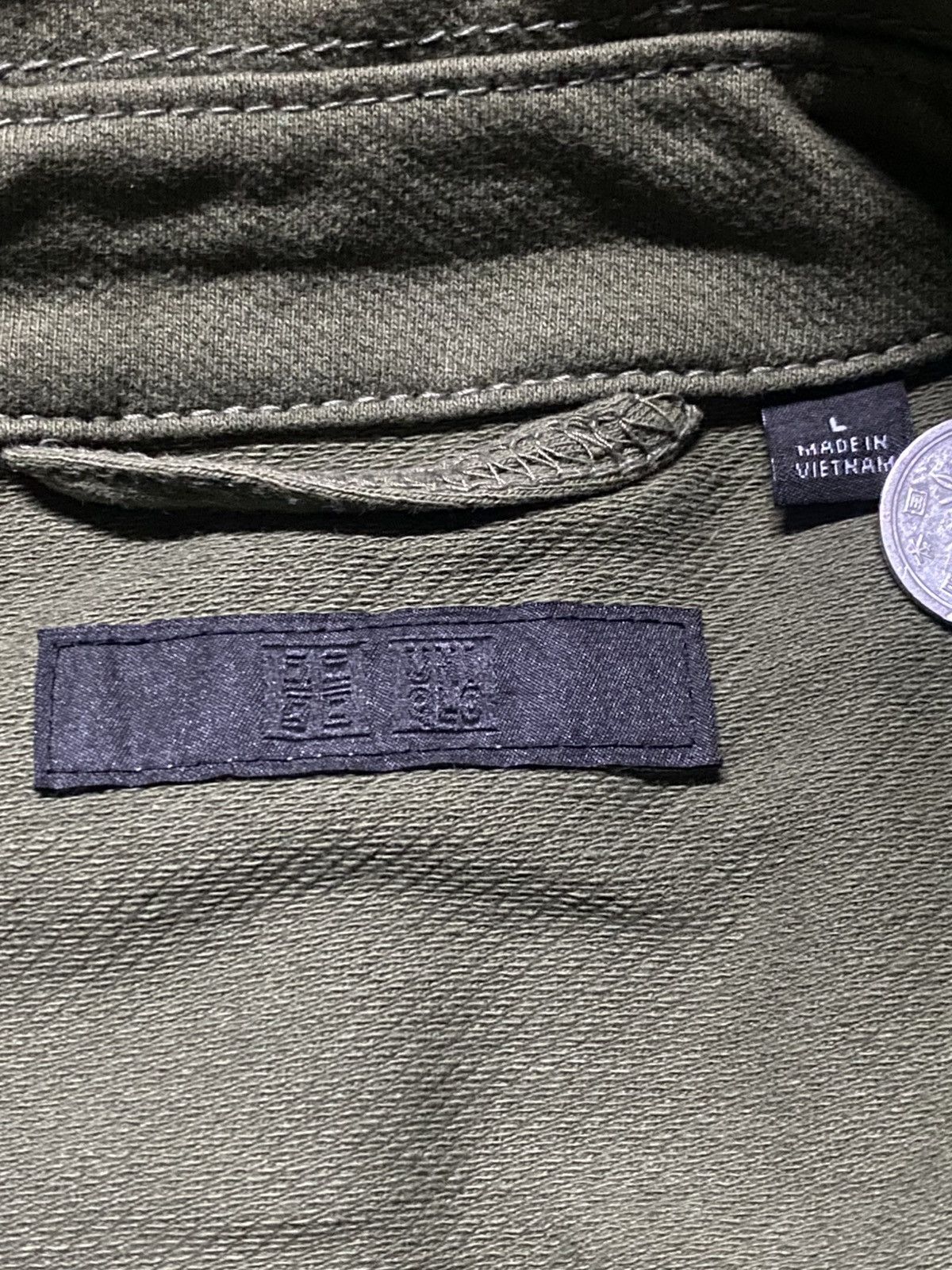 Uniqlo Uniqlo Olive Green Over Shirts Size US L / EU 52-54 / 3 - 5 Thumbnail