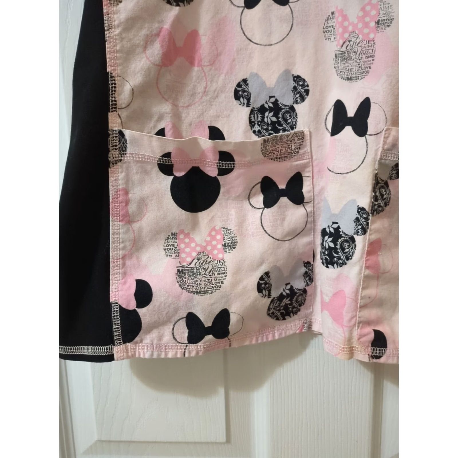 Disney Disney Minnie Mouse Women's Medical Nurse Scrubs Top Uniform V-Neck Medium Size M / US 6-8 / IT 42-44 - 4 Thumbnail