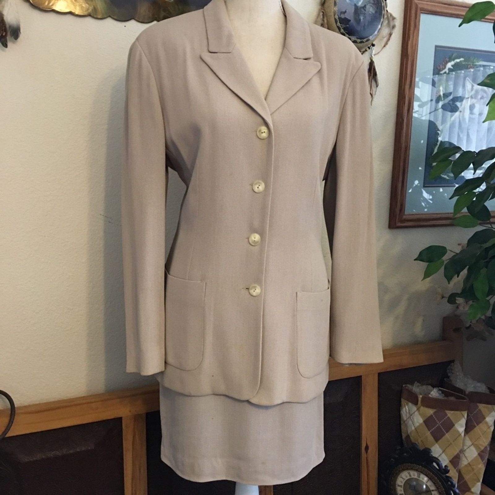 Vintage Vintage 90s Isabel Ardee tan blazer/skirt suit 10 Size L / US 10 / IT 46 - 1 Thumbnail