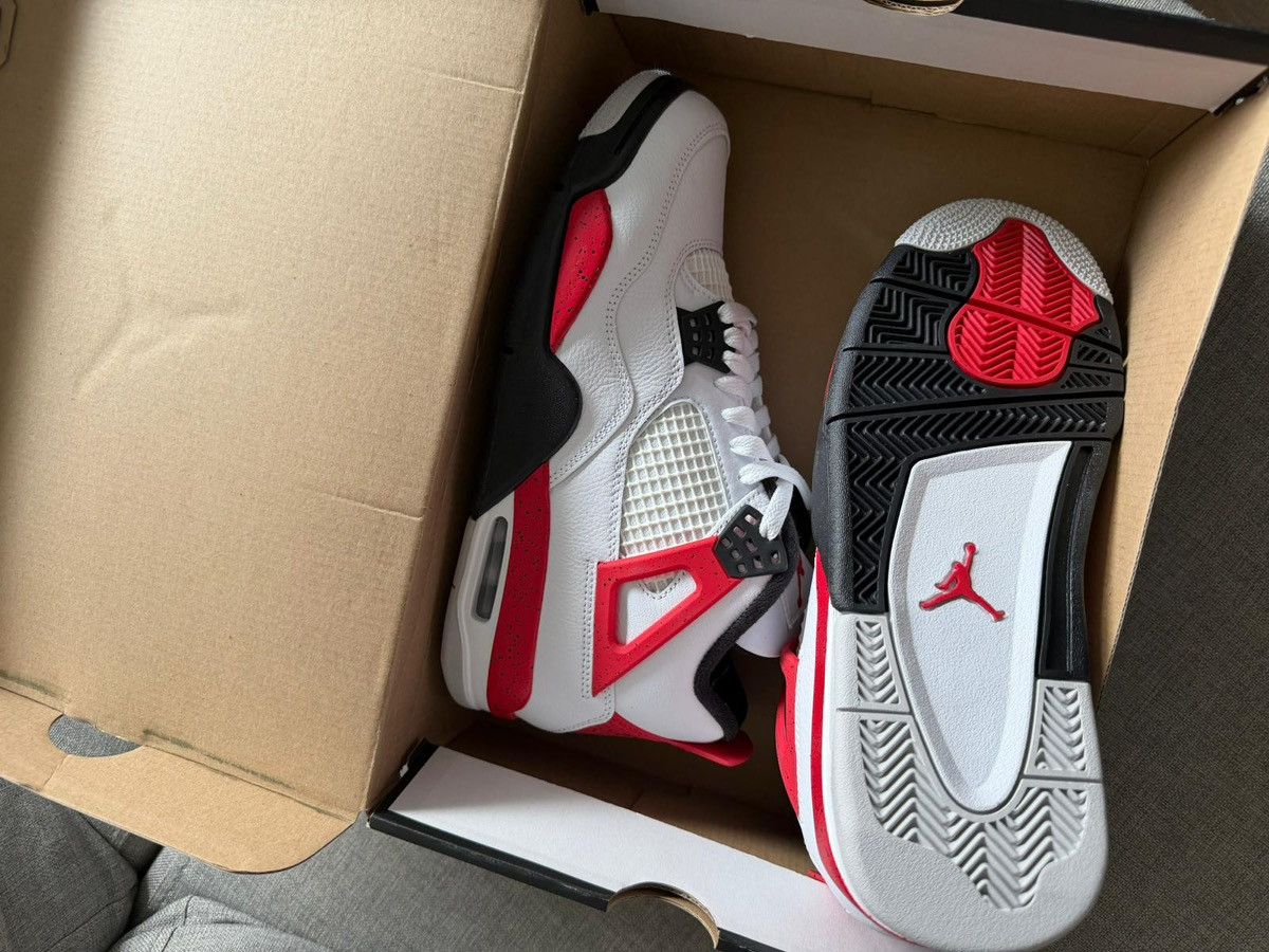 Jordan Brand Air Jordan 4 Retro Size US 8.5 / EU 41-42 - 7 Thumbnail